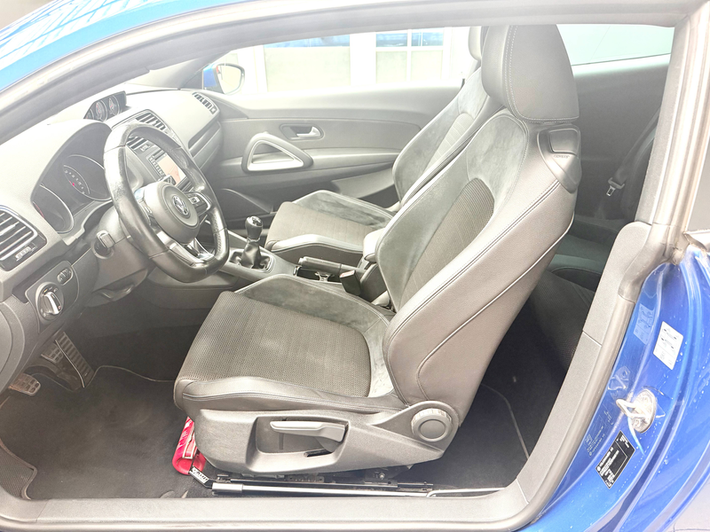 Volkswagen Scirocco 1.4 TSI "139.000Km" Carnet VW Euro 5b "CUIR - CLIM - GPS" — photo 9