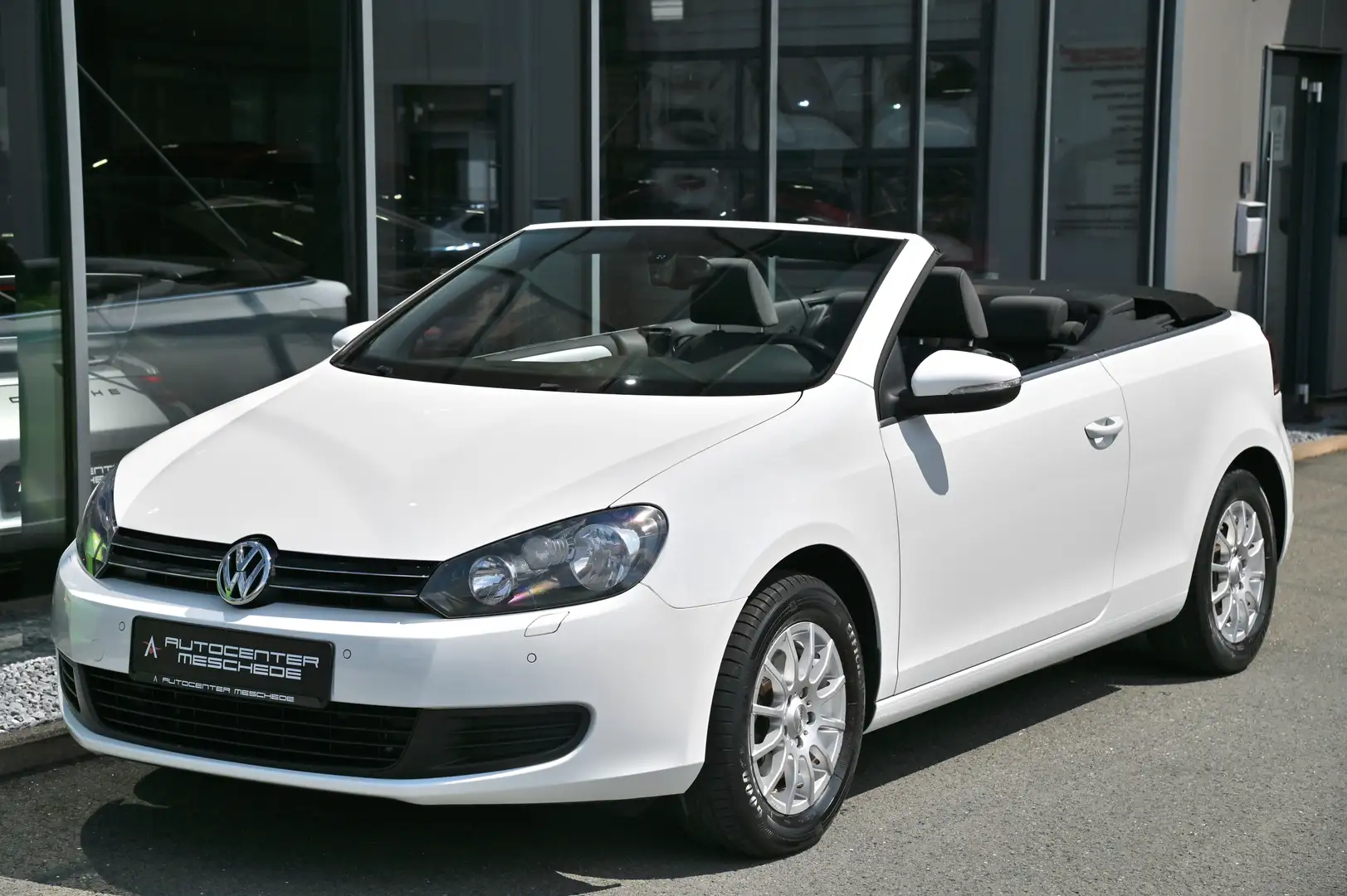 Volkswagen Golf Cabrio 1.2 TSI BMT Sitzheizung* Tempo* 16 Blanc - 2