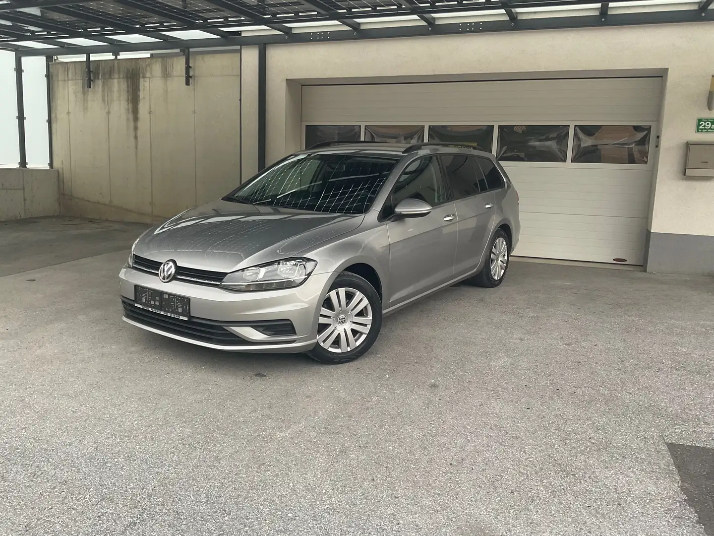 Volkswagen Golf Variant 1,6 TDI Trendline Navi, Rückfahrkammera - 1