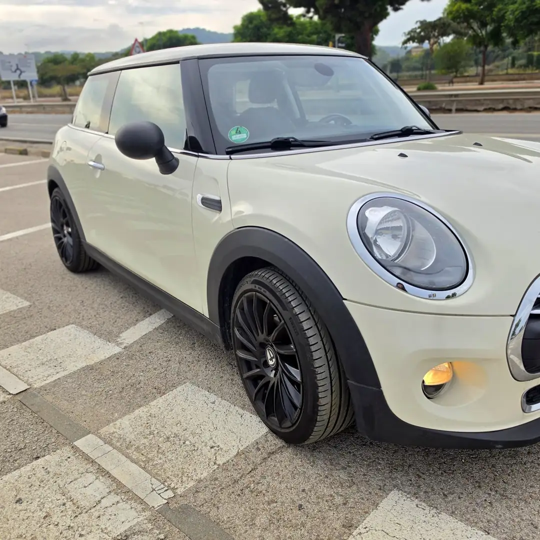 MINI One - 1