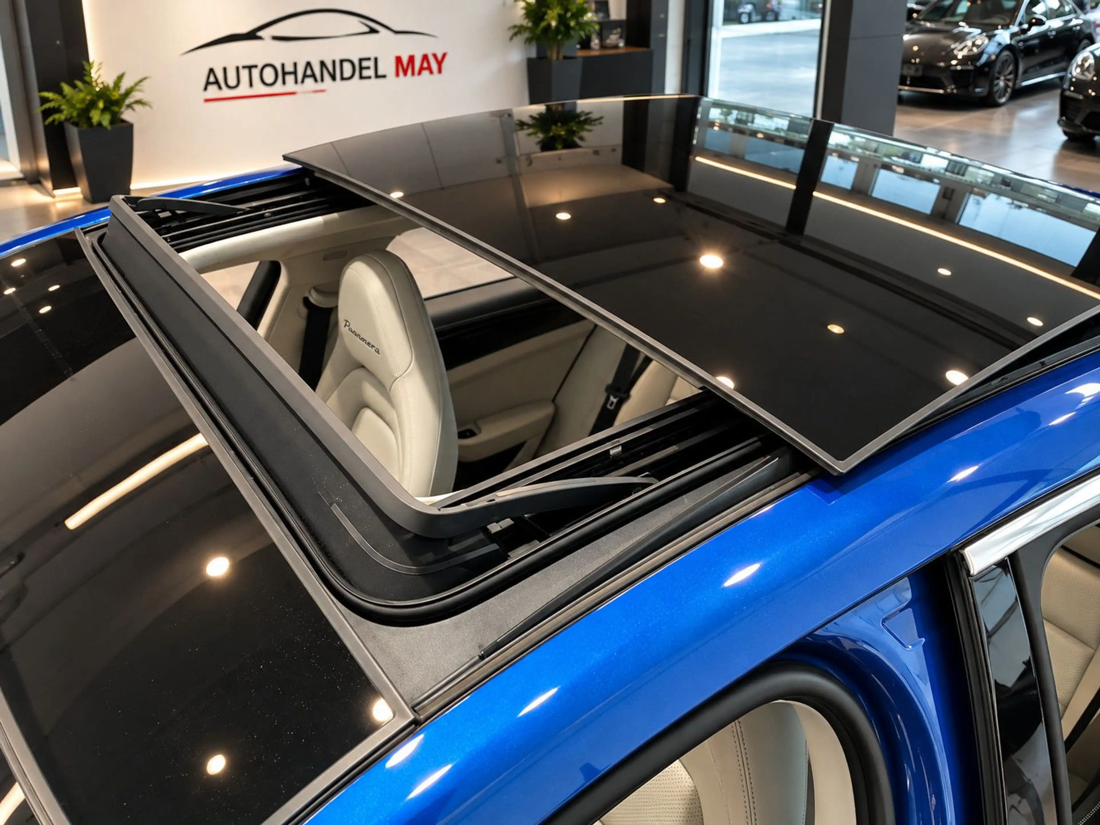 Porsche Panamera Turbo S E-Hybrid Burmester Head-up — photo 4