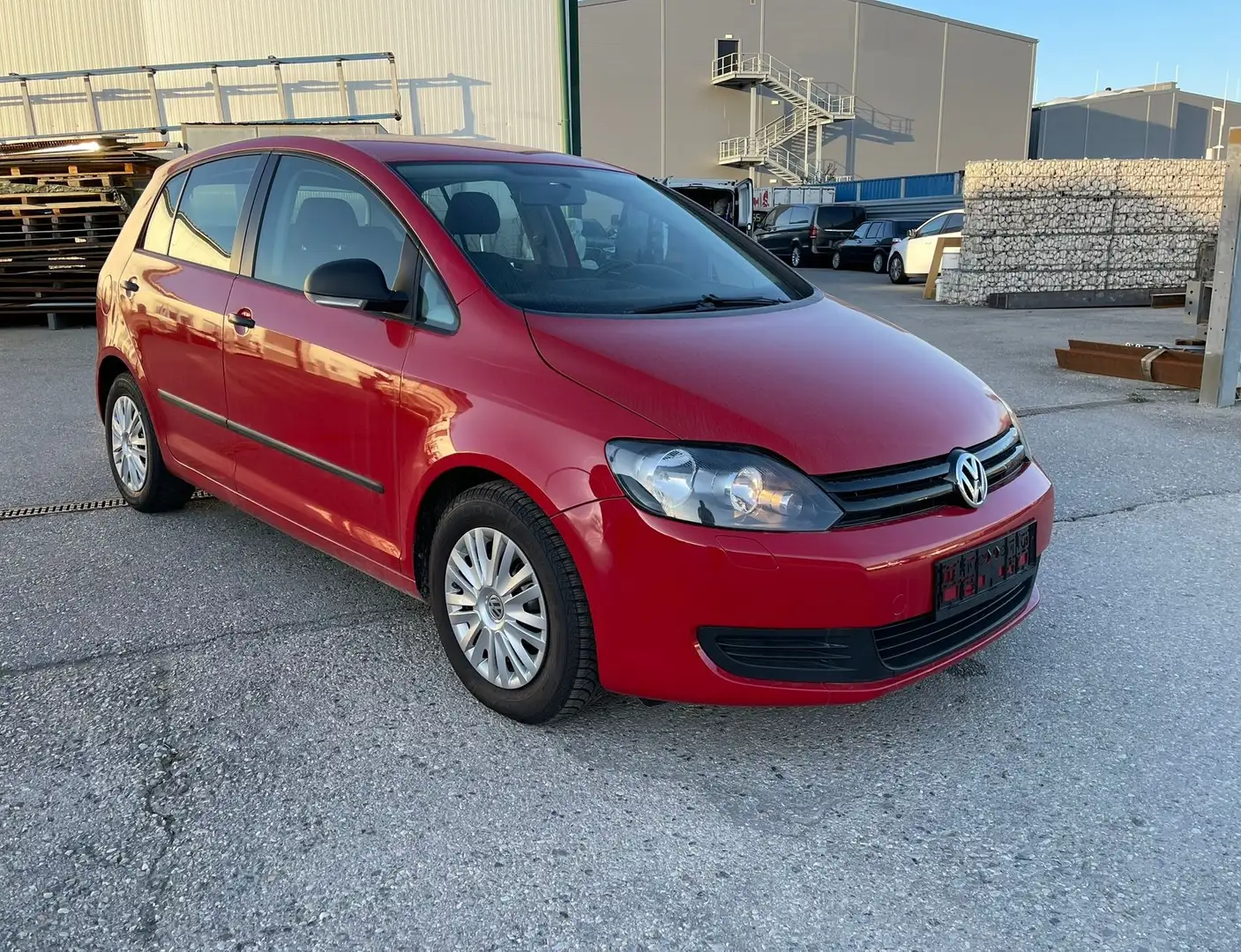 Volkswagen Golf Plus Trendline Rojo - 1