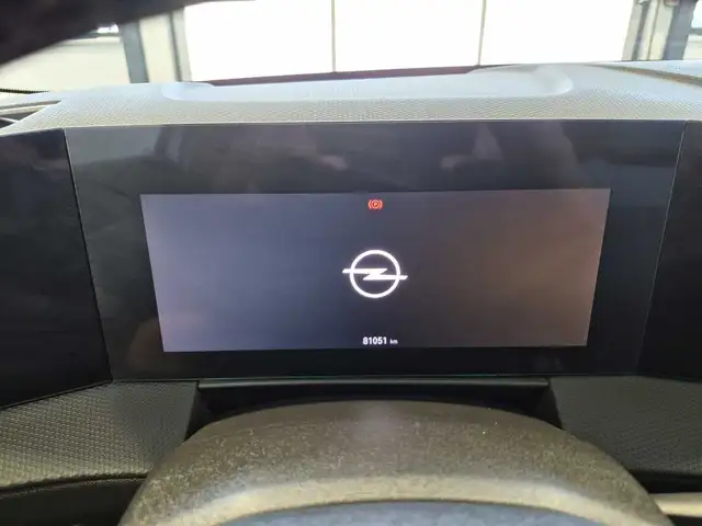 Opel Astra view 7