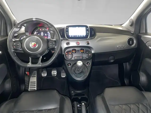 Abarth 595 view 5