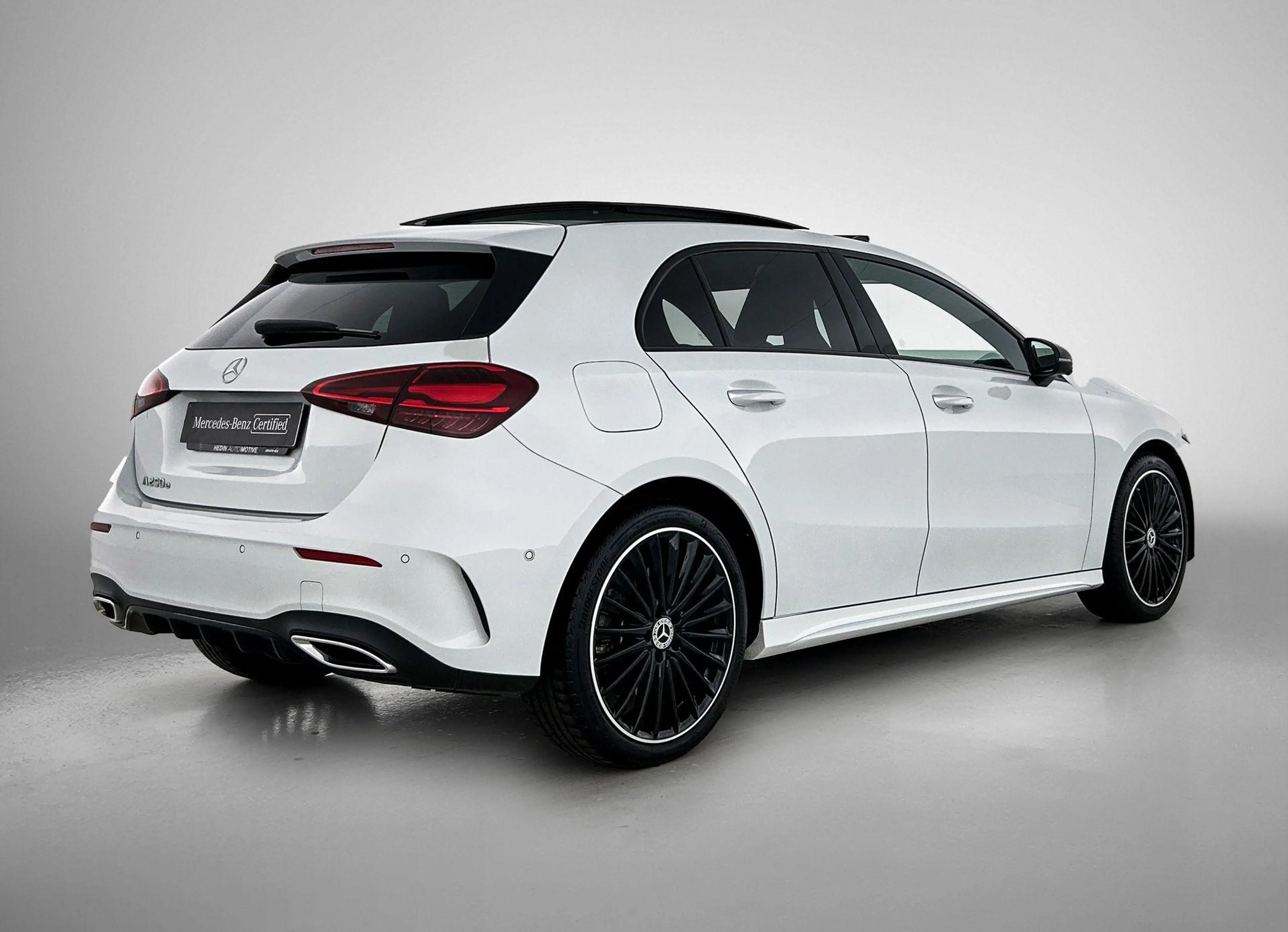 Mercedes-Benz A 250 A e AMG Line — photo 2