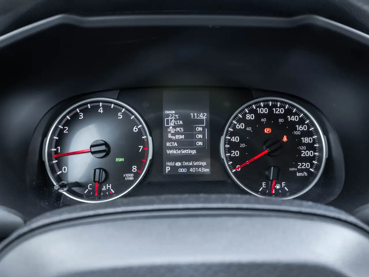 Toyota RAV 4 снимка Toyota RAV 4