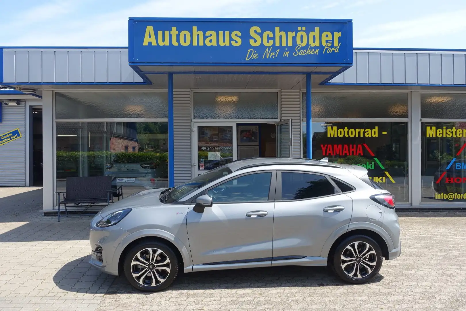 Ford Puma ST-Line X / Automatik Silber - 1
