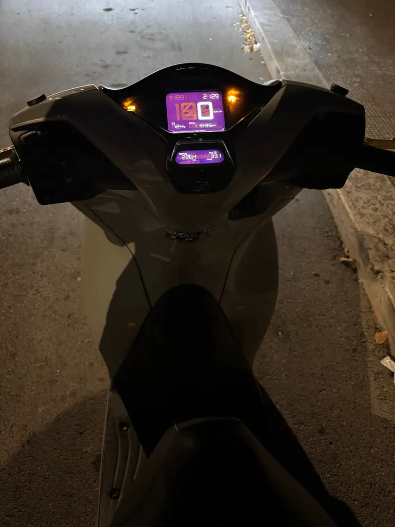 Honda SH 125 Gris - 2