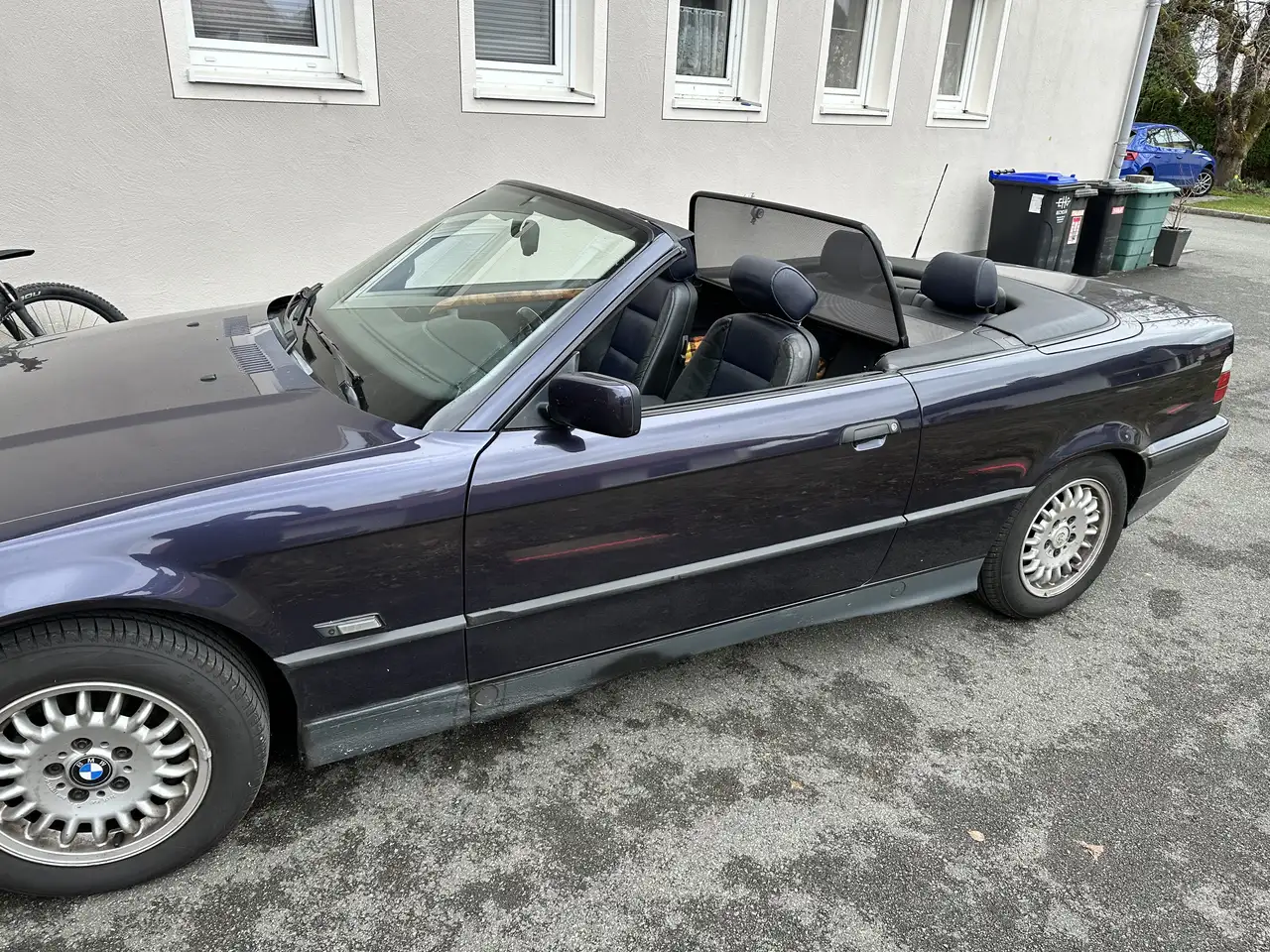 BMW 320i, foto 1