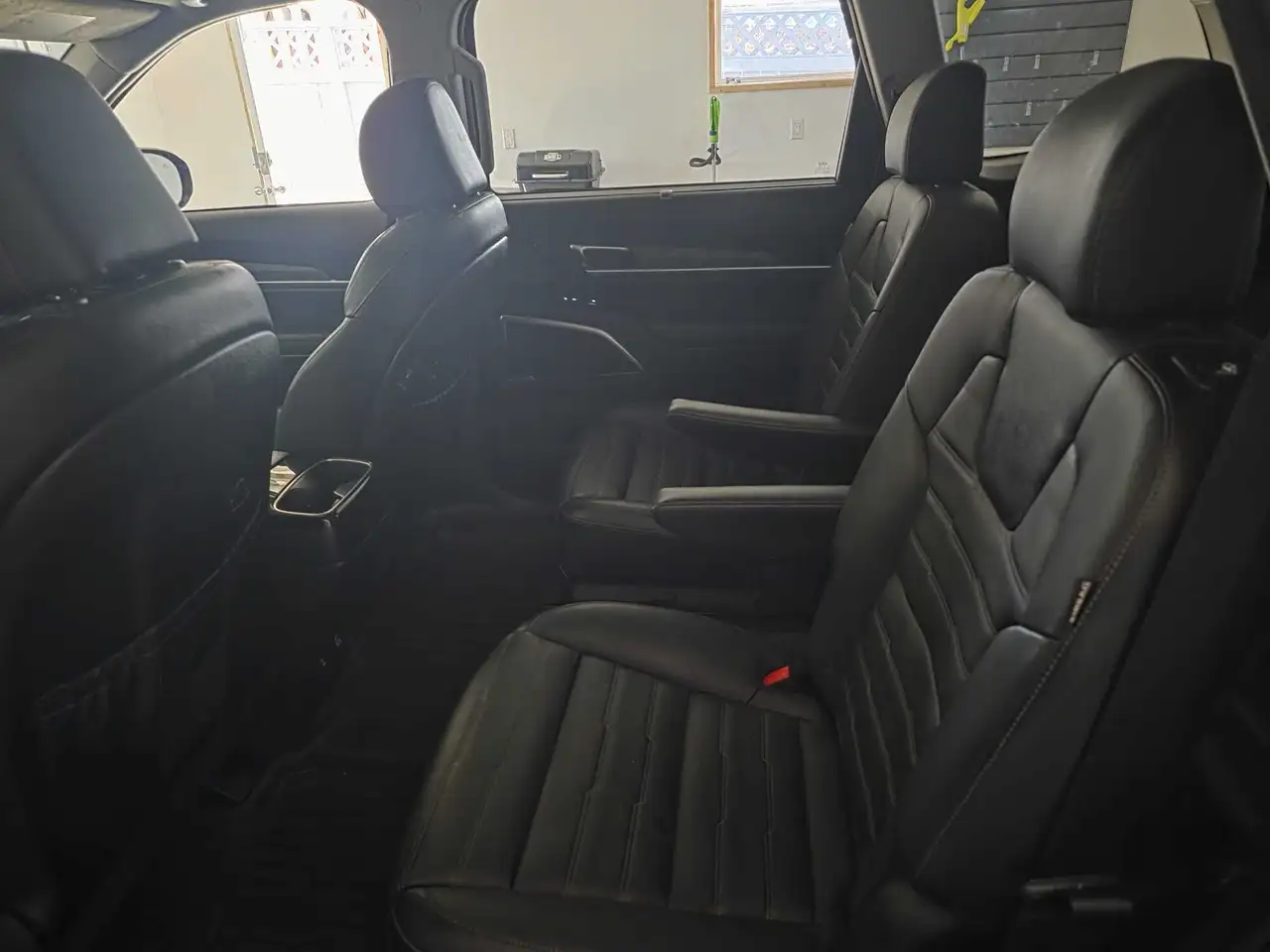 Kia Telluride снимка Kia Telluride