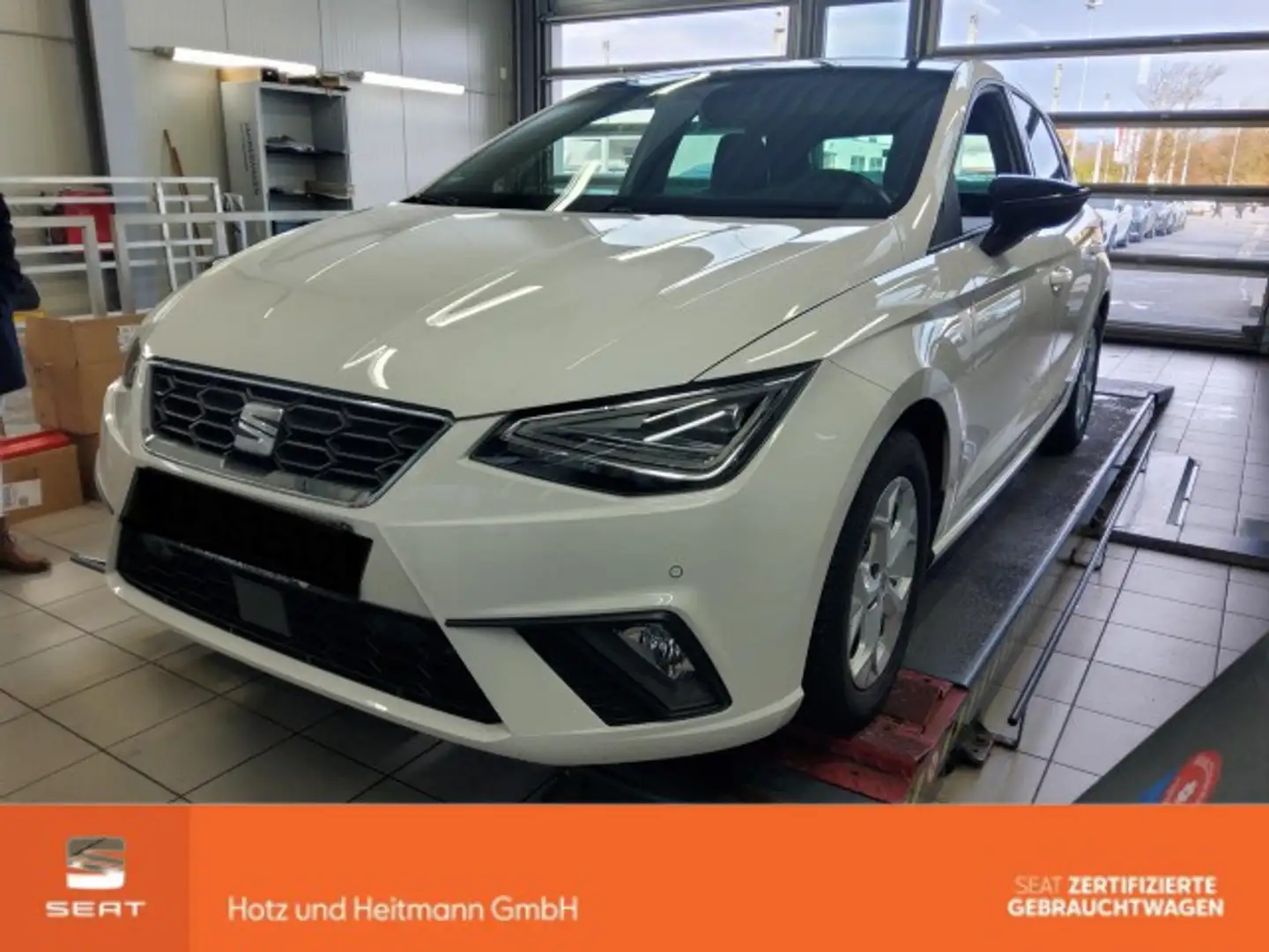 SEAT Ibiza 1.0 TSI Pano/ACC/Einparkhi Weiß - 1