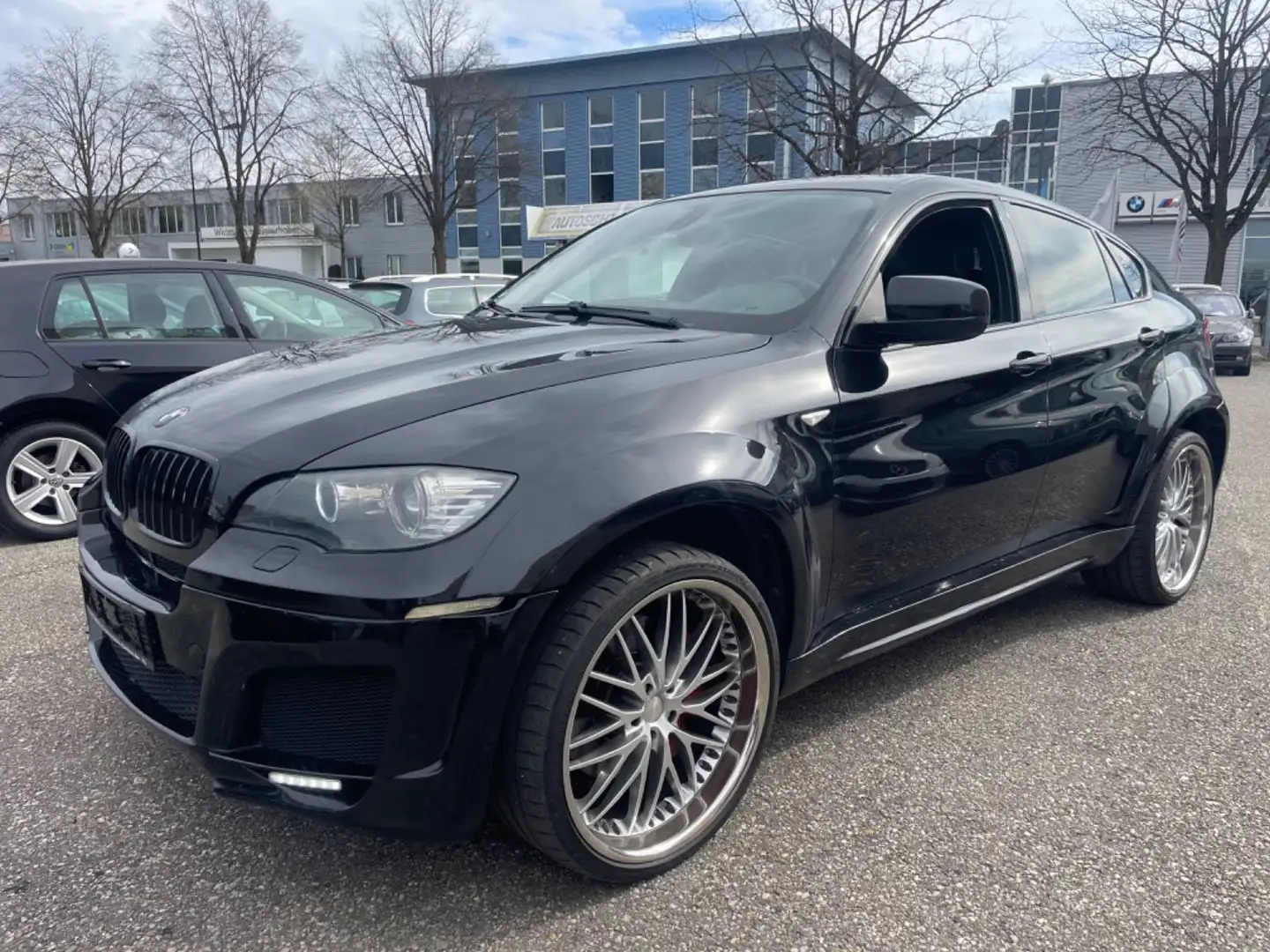 BMW X6 xDrive50i V8 Bi-Turbo 450 PS UMBAU Schwarz - 1