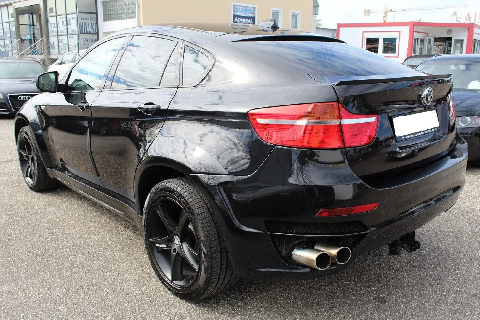 BMW X6 xDrive50i V8 Bi-Turbo 450 PS UMBAU Zwart - 2
