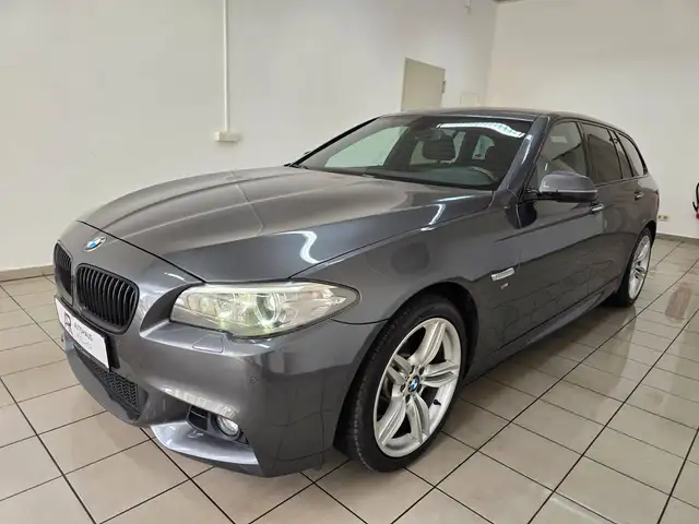 BMW 520 d xDrive Touring M Sportpaket Xenon Navi 19"