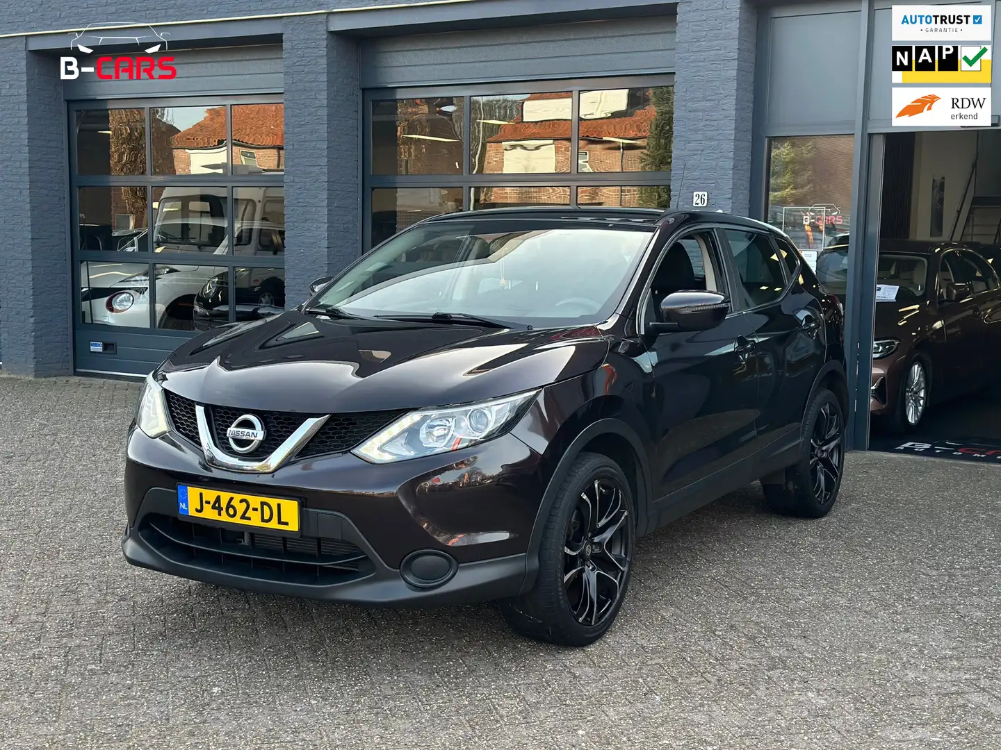 Nissan Qashqai 1.2 Acenta Android|Navi|CruiseC|Pdc|Nap!! Mauve - 1