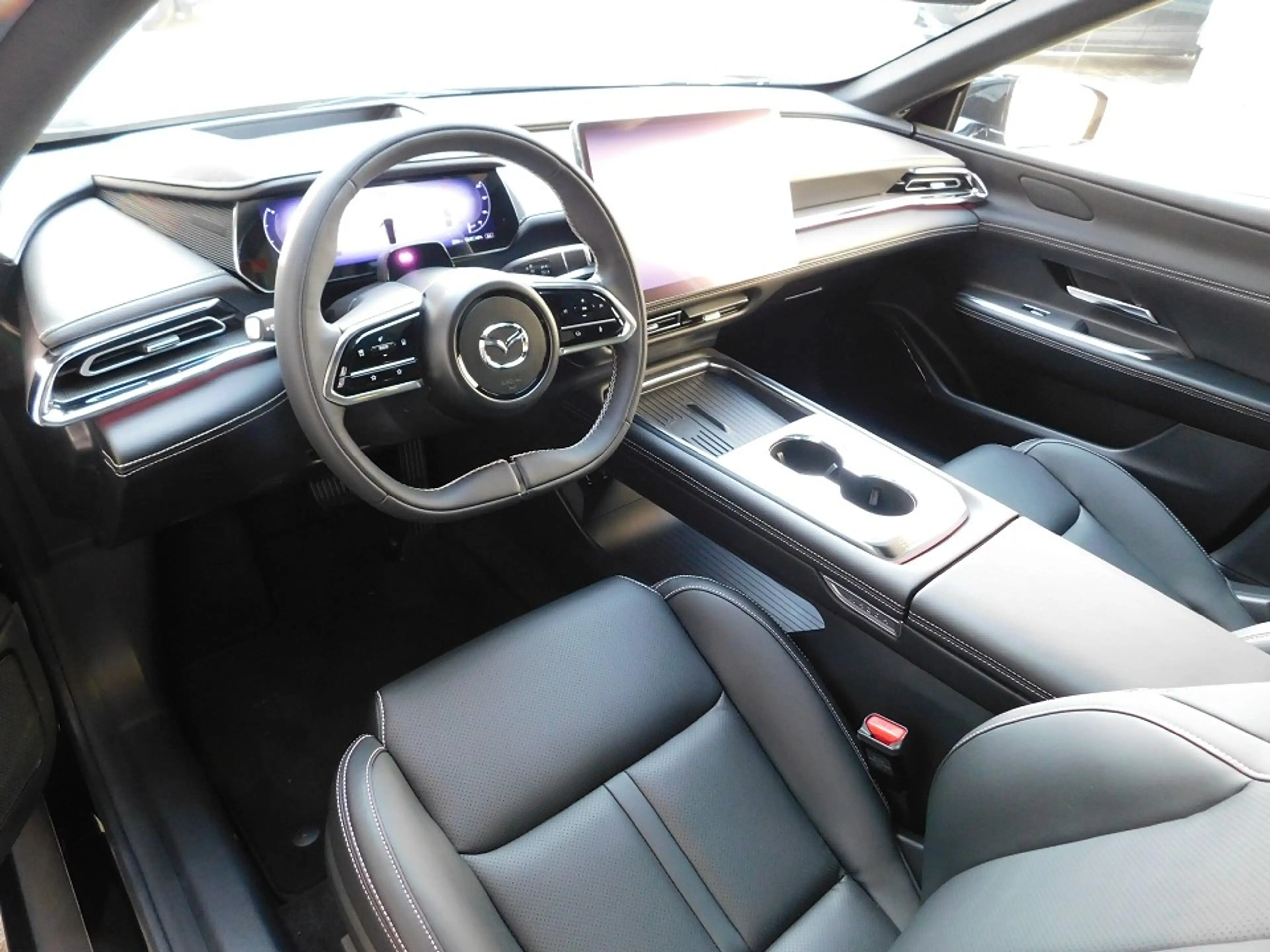 Mazda 6e EV  1AT RWD Takumi — photo 7