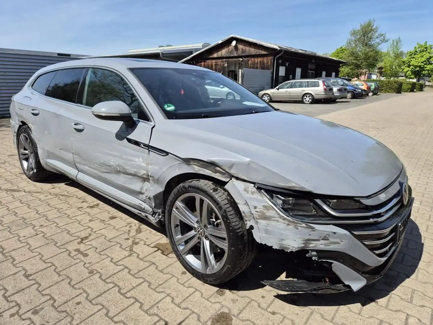 Volkswagen Arteon SB 2.0 TDI DSG 4Motion R-Line Panorama Grau - 2