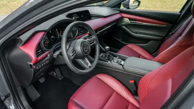 Mazda 3 e-Skyactiv-G M Hybrid 4p. Prime Line
