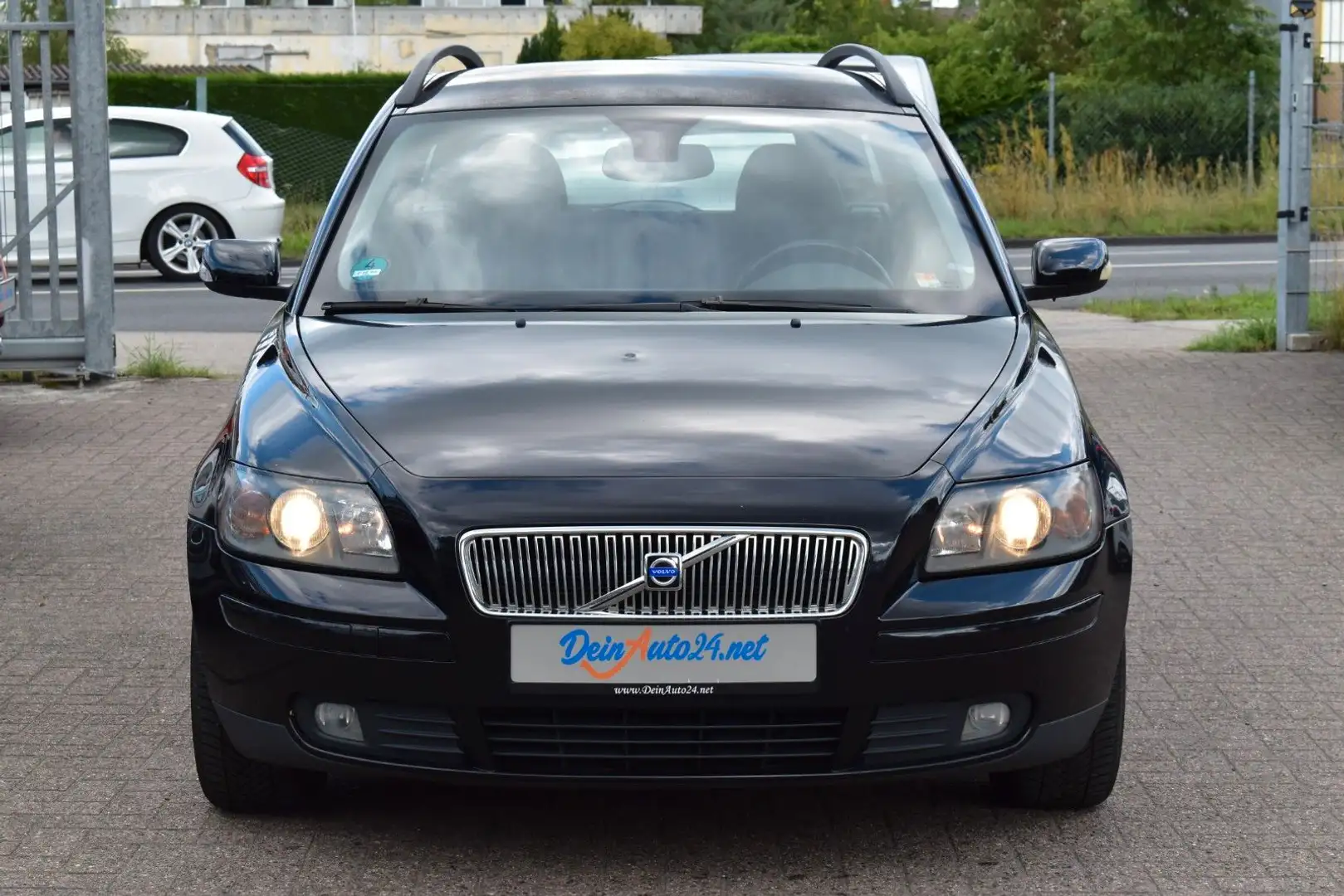 Volvo V50 Kombi 2.0 D Summum Leder| Klimaaut.| Si-Hzg Negro - 2