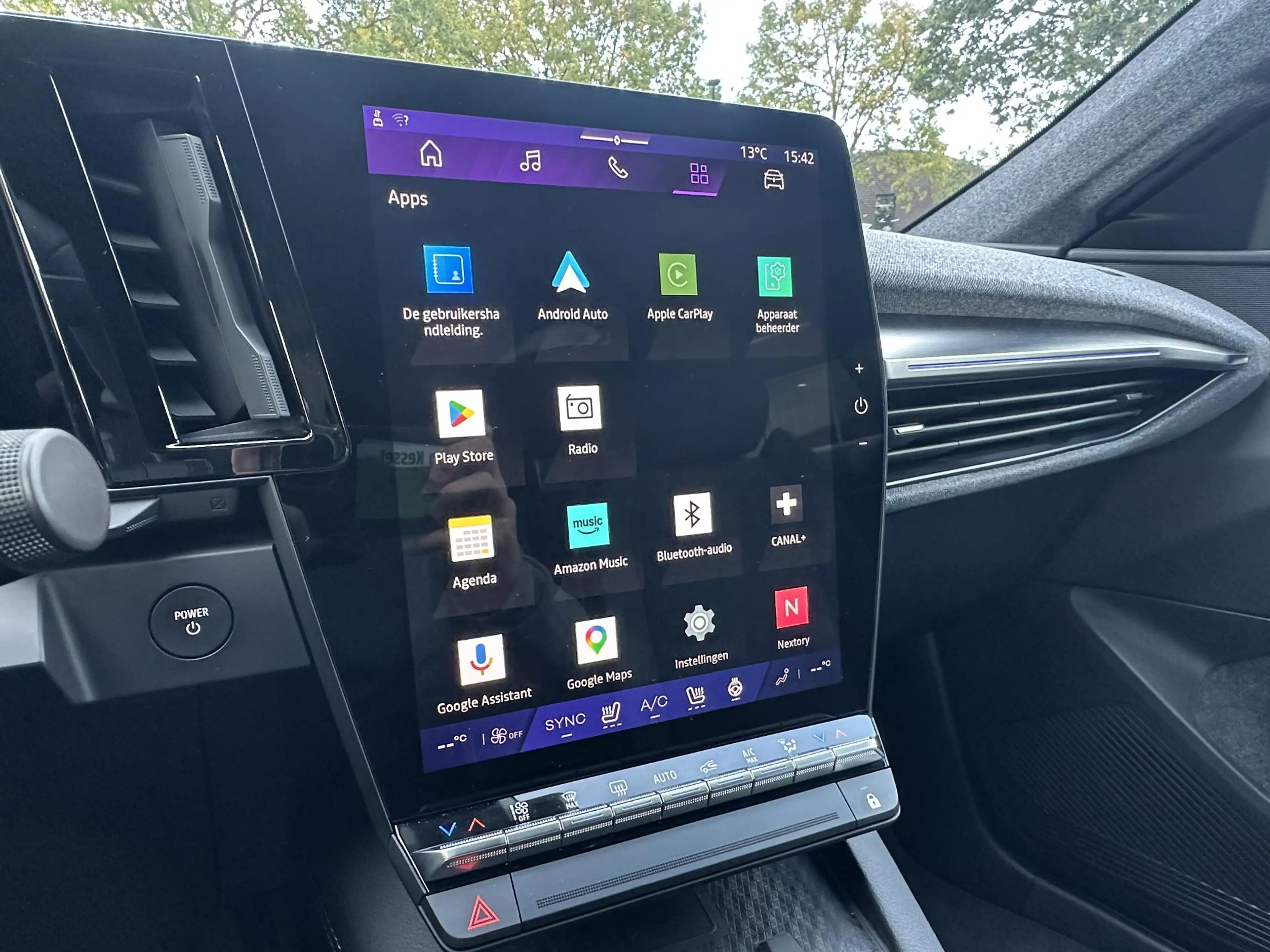 Renault Scenic E-Tech EV87 long range techno SOH 98% | STOEL + ST — photo 21