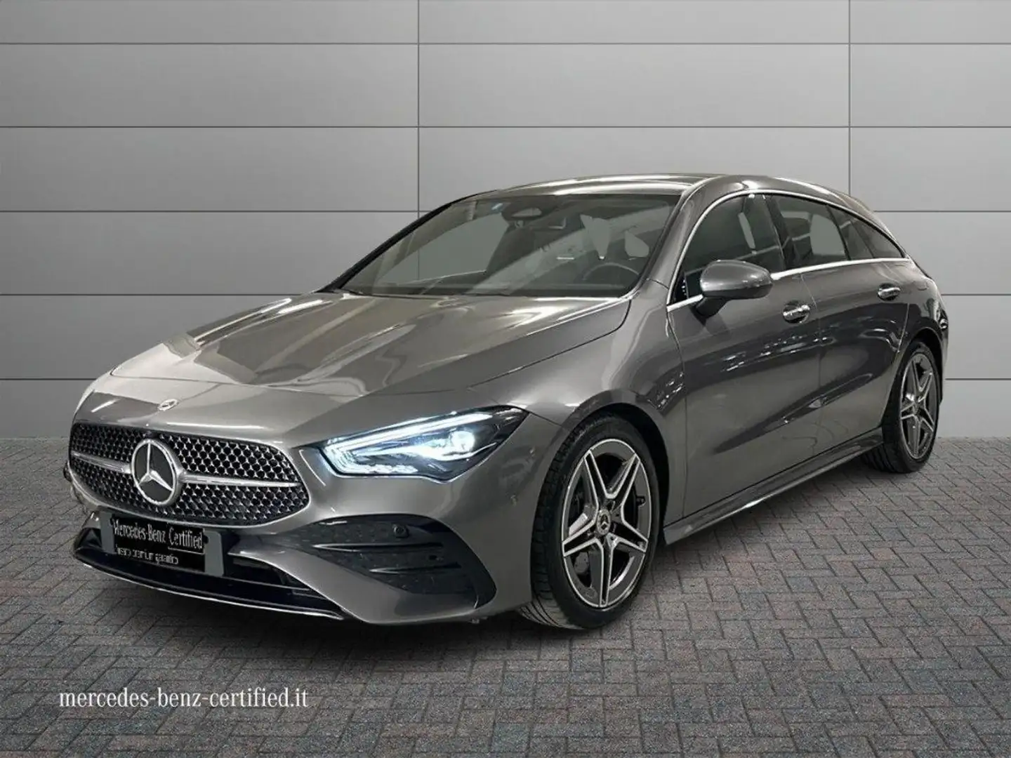 Mercedes-Benz CLA 200 d Automatic Shooting Brake AMG Line Advanced Plus Gris - 1