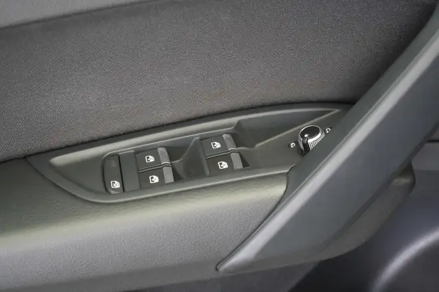 Audi Q5 view 28