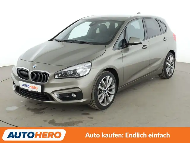 BMW 225 225i Active Tourer xDrive Luxury Line Aut.*NAVI*