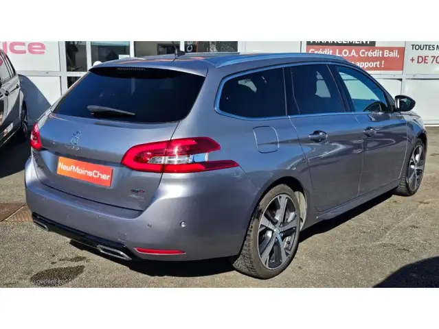 Peugeot GT Pack view 3