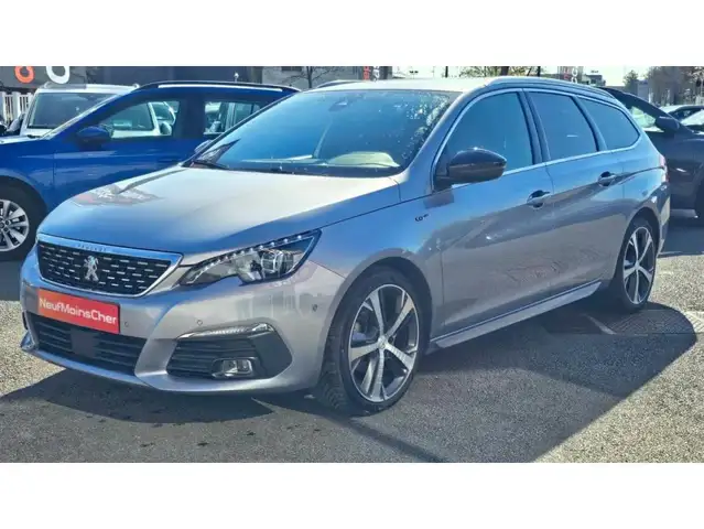 Peugeot GT Pack view 2