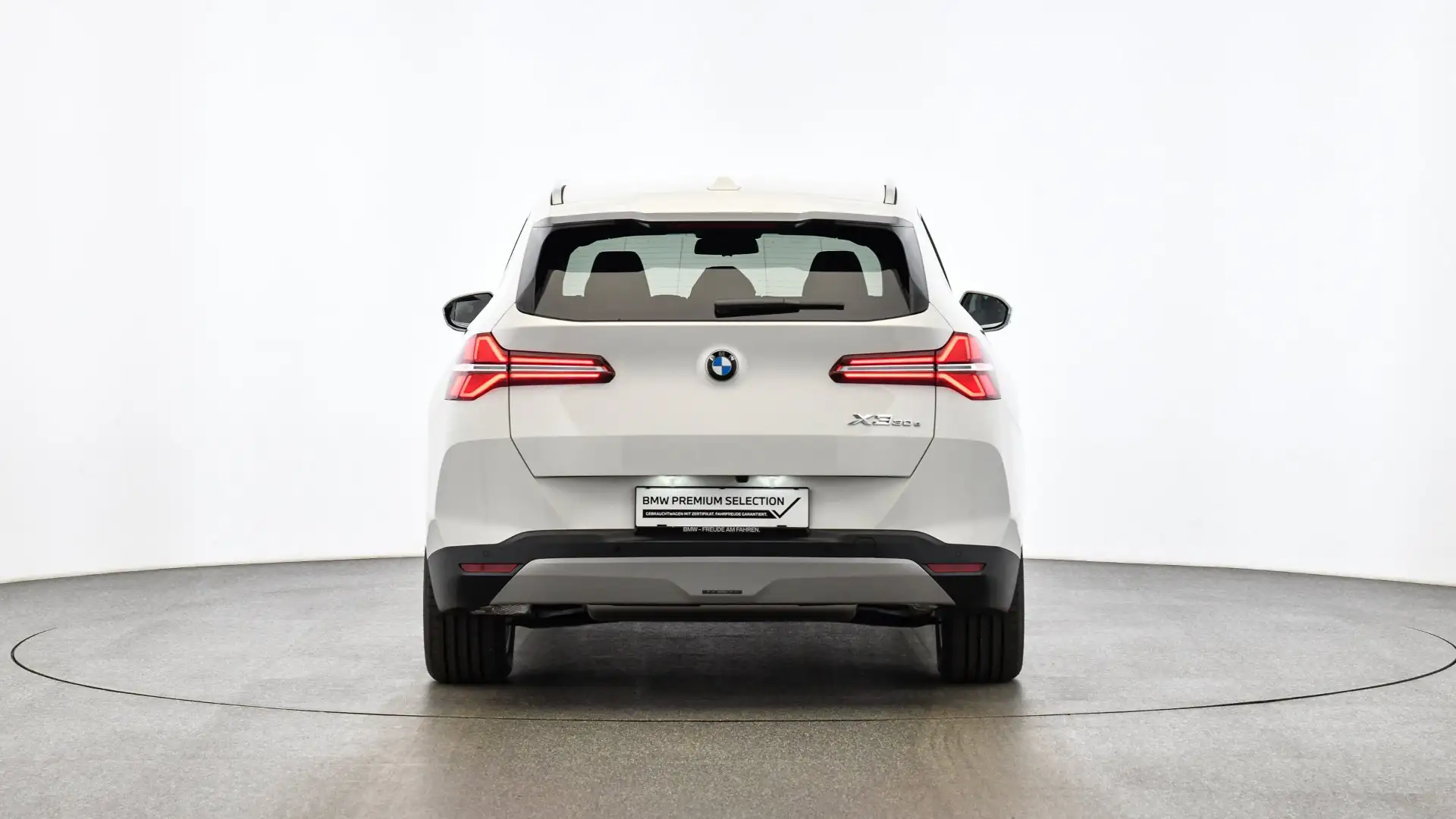 BMW X3 30e xDrive Weiß - 2