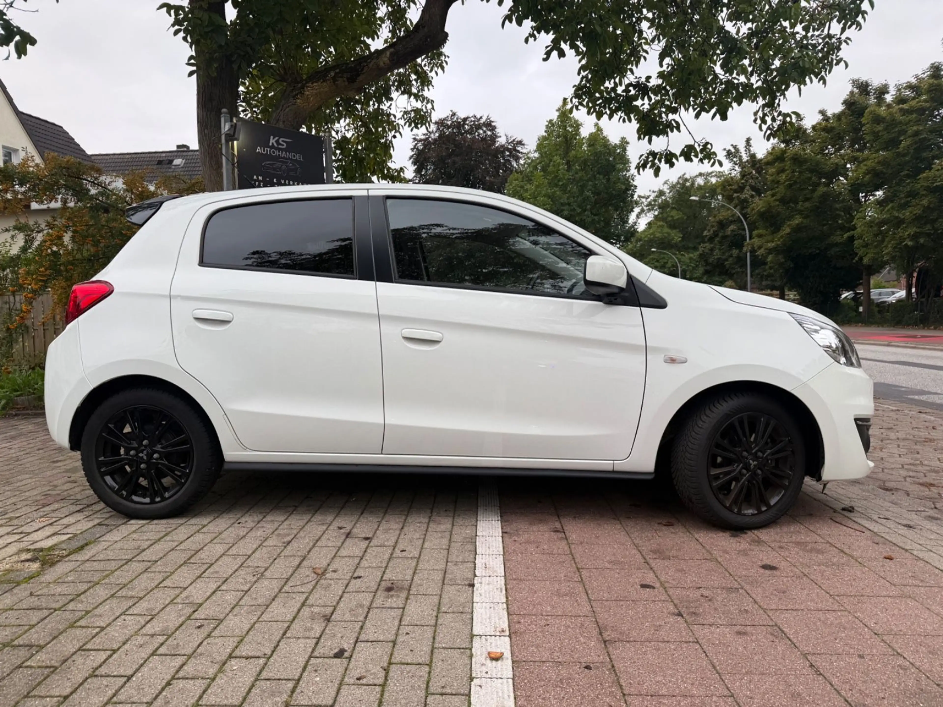 Mitsubishi Space Star Diamant Edition+ AUTOMATIK/GARANTIE — photo 2