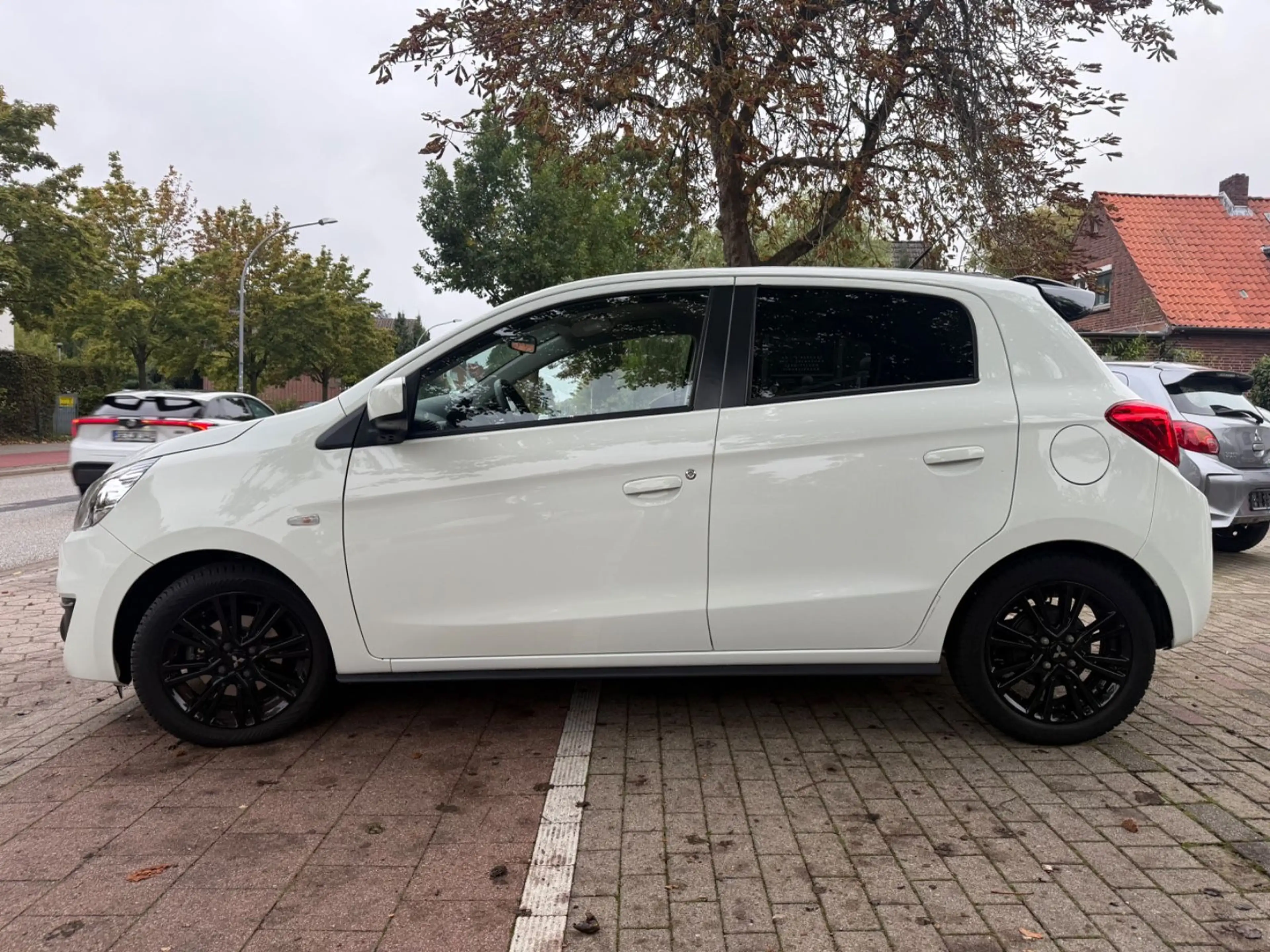 Mitsubishi Space Star Diamant Edition+ AUTOMATIK/GARANTIE — photo 6