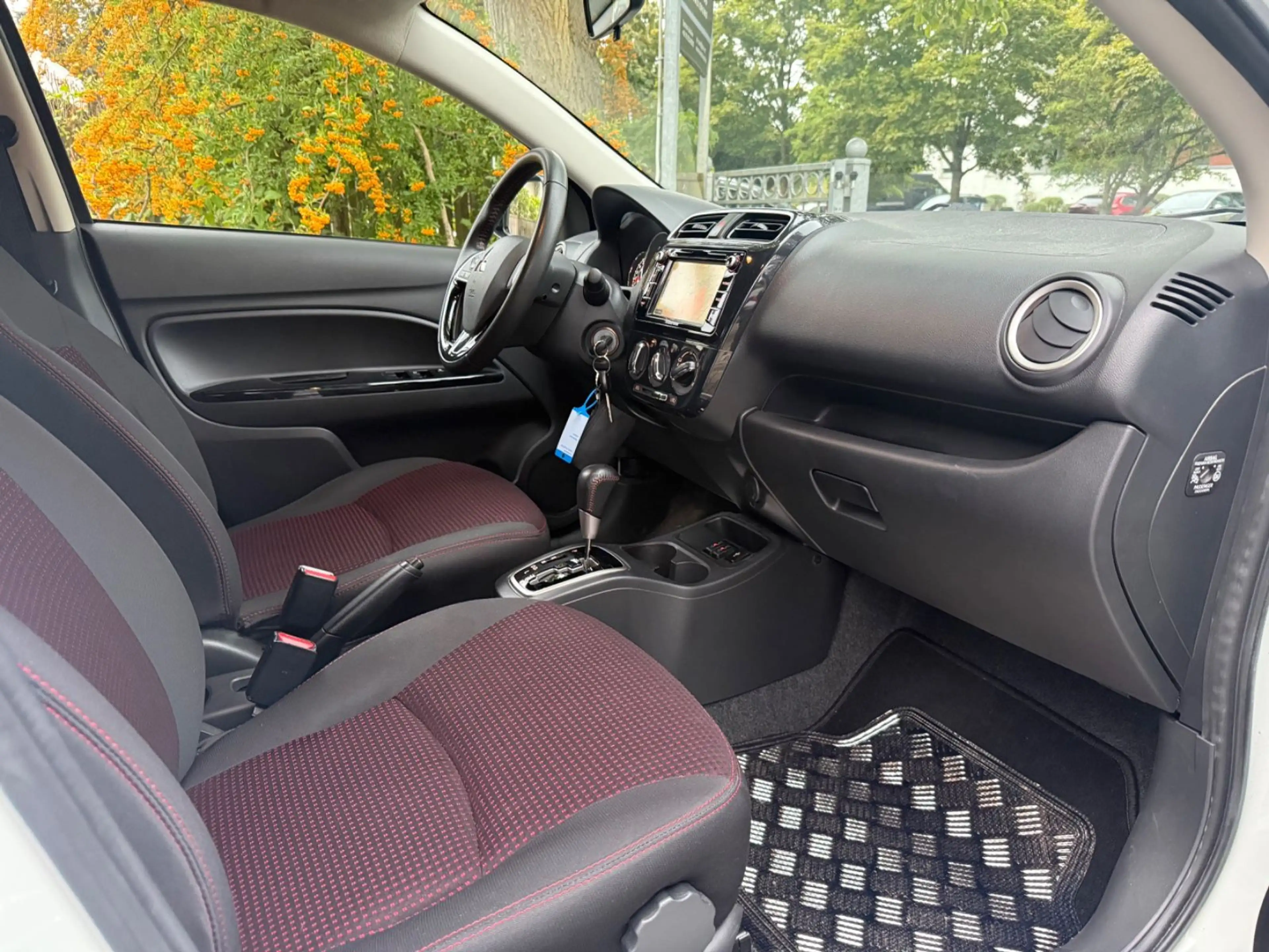 Mitsubishi Space Star Diamant Edition+ AUTOMATIK/GARANTIE — photo 12