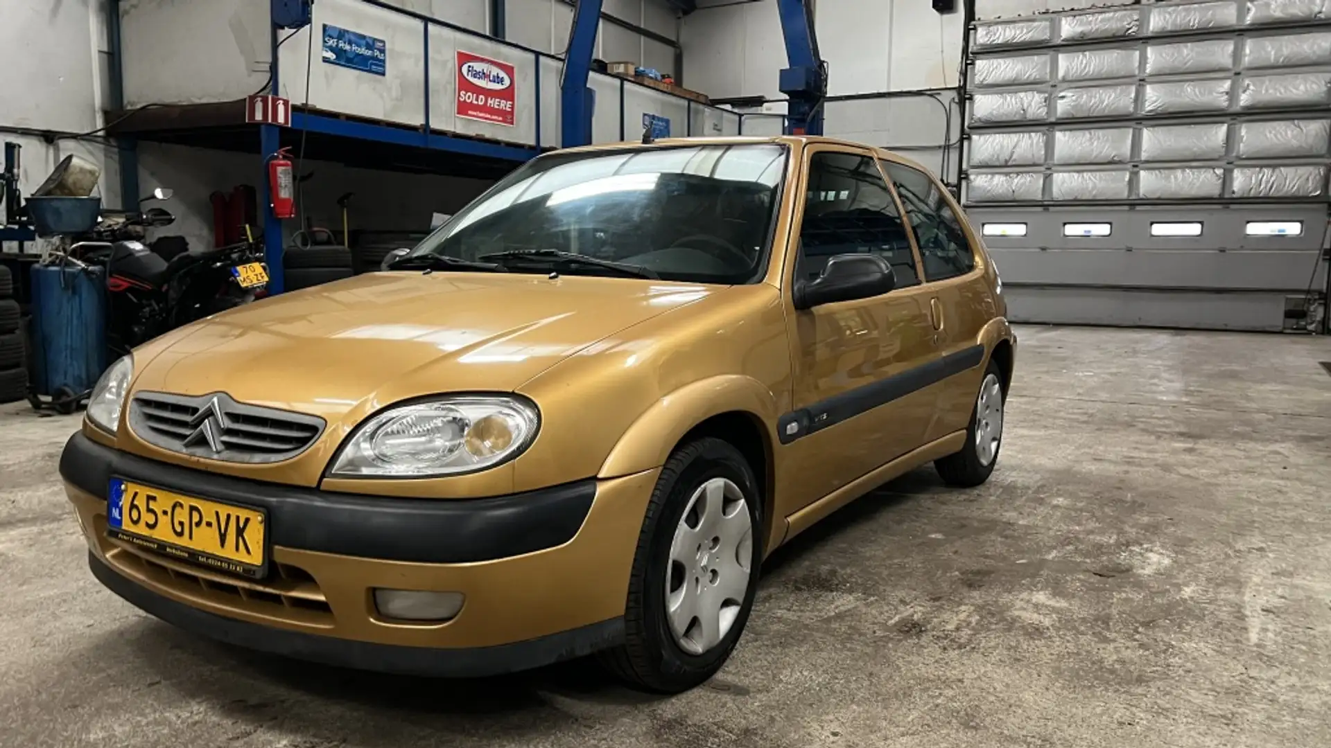 Citroen SAXO 1.4i SX Jaune - 1