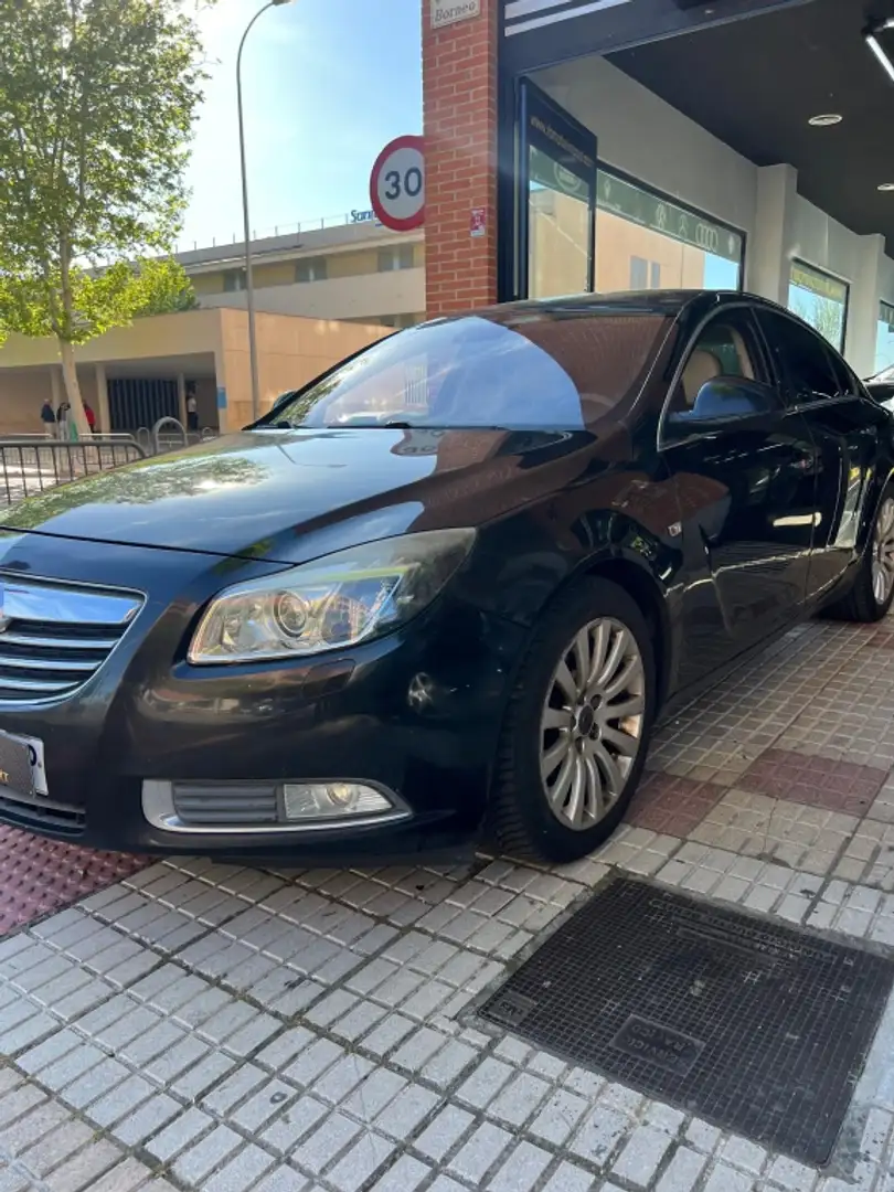 Opel Insignia 2.0CDTI Cosmo 130 Zwart - 1