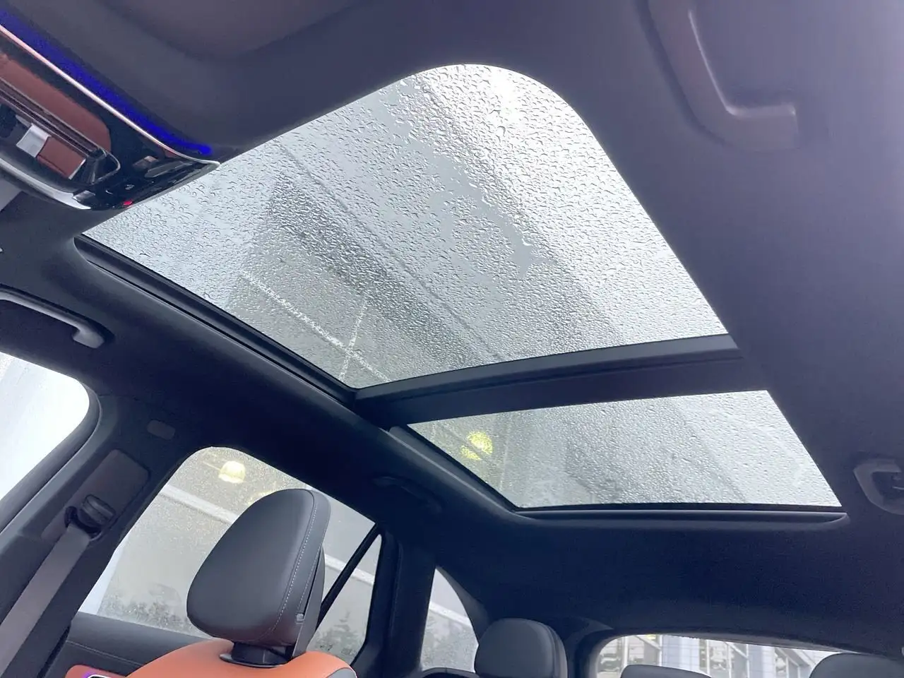 Mercedes-Benz GLC снимка Mercedes-Benz GLC