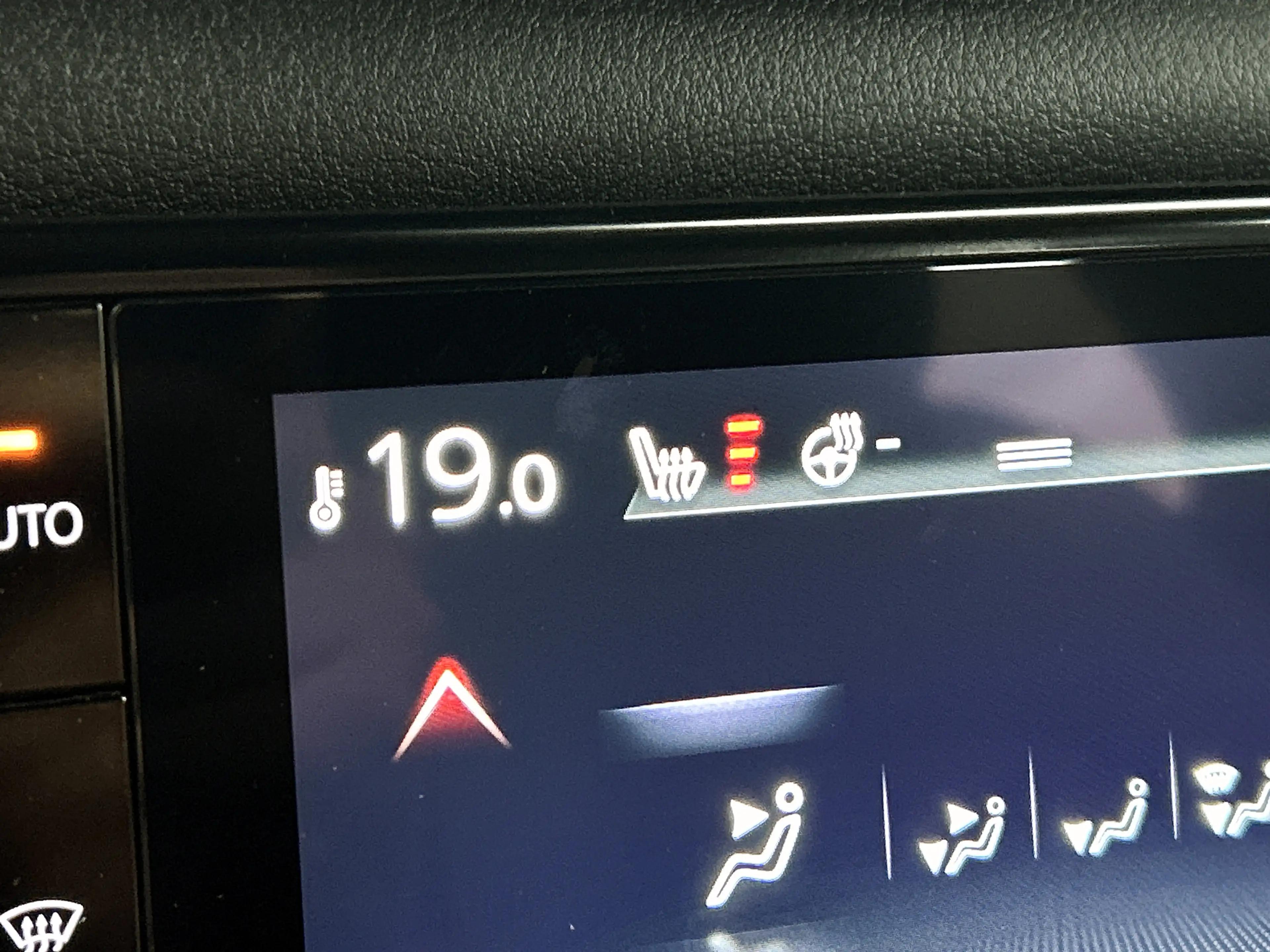 Mazda MX-30 e-SkyActiv EV 145 Exclusive-line 36 kWh — photo 13