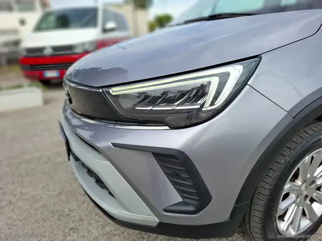 Opel Crossland X view 4