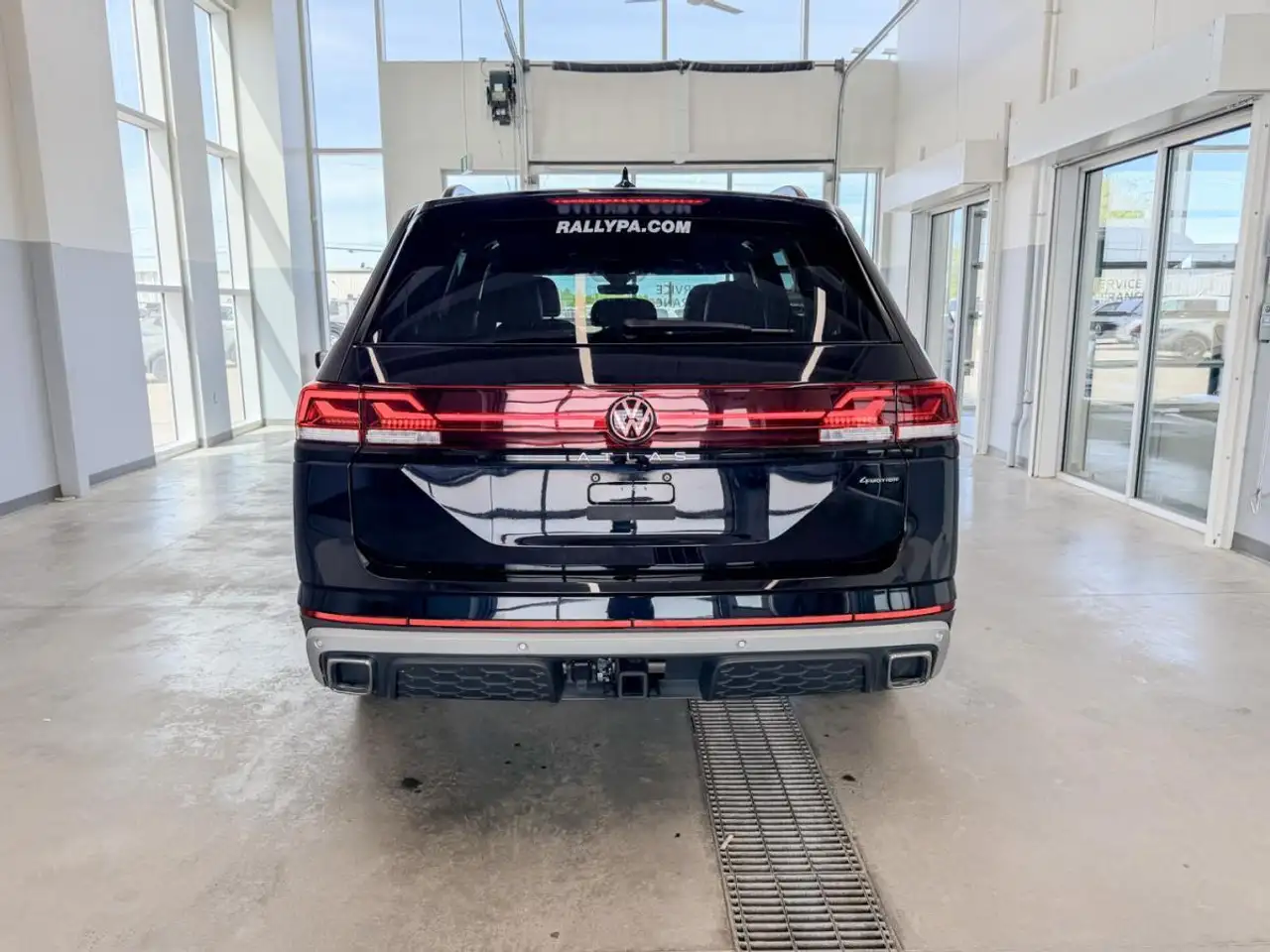 Volkswagen Atlas photo Volkswagen Atlas