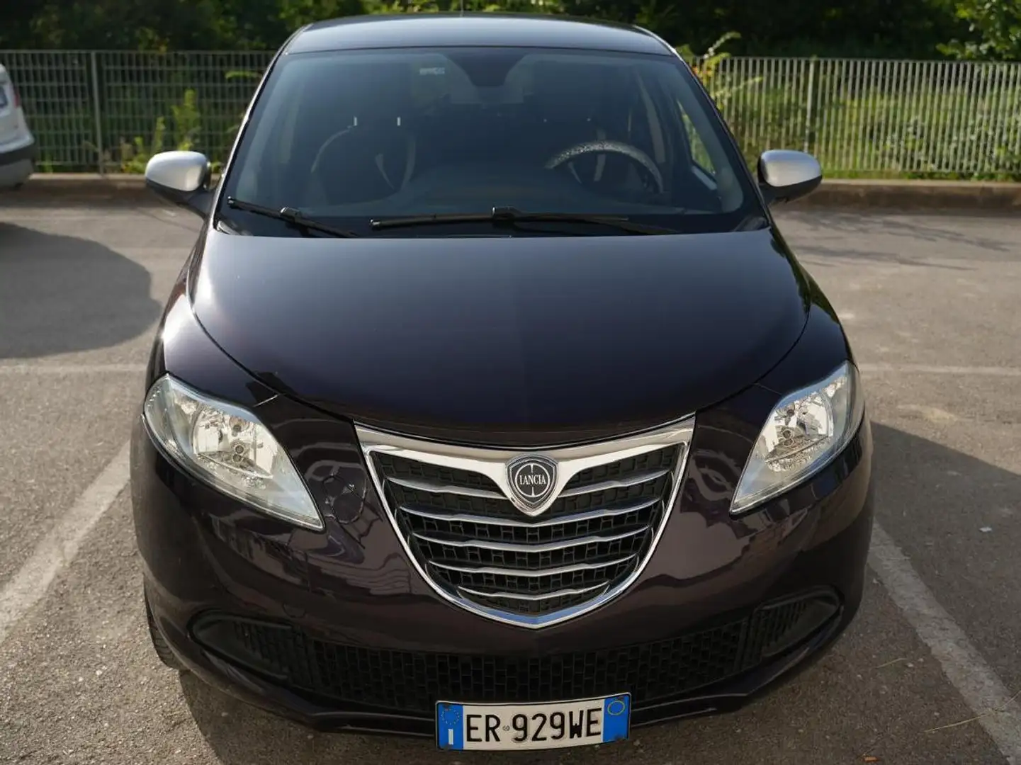 Lancia Ypsilon Ypsilon III 2011 1.2 8v Gold 69cv Lilla - 2