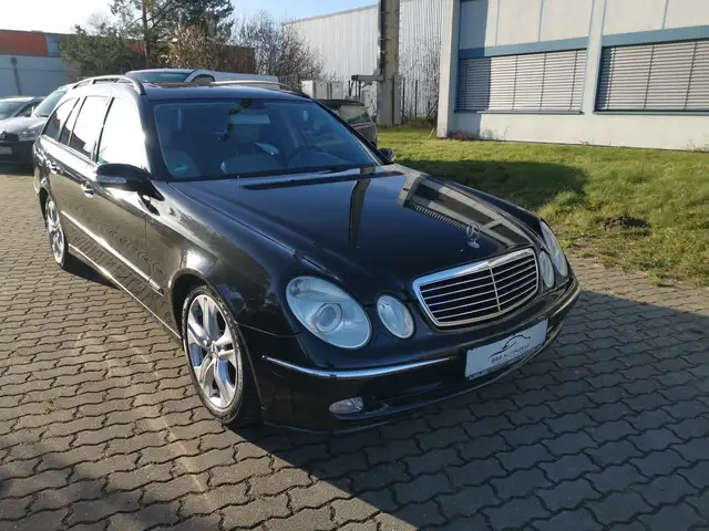 Mercedes-Benz E 320 T Avantgarde TÜV 7 Sitzer Standheizung