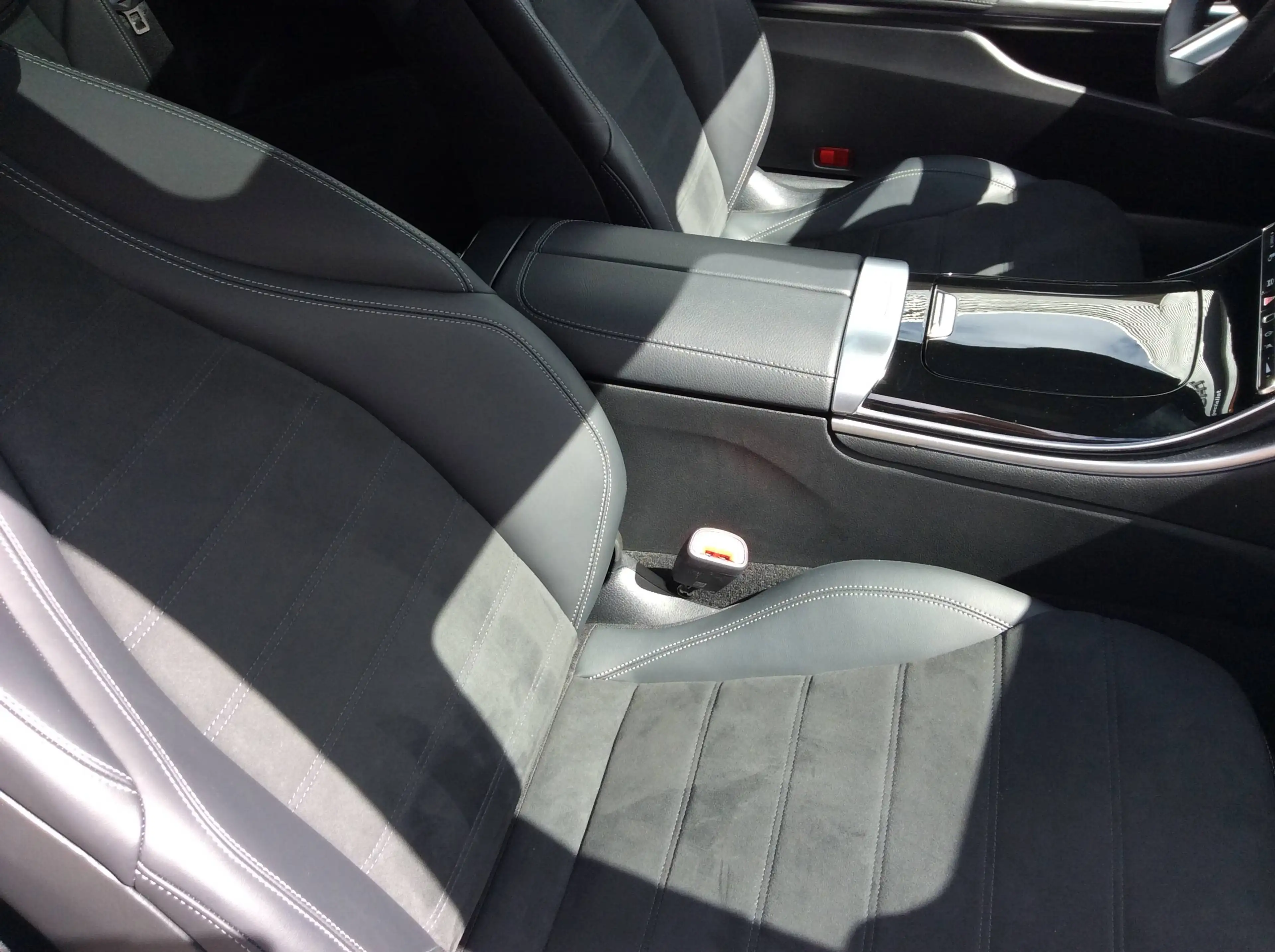 Mercedes-Benz CLE 200 Coupé AMG Line * Pano * 360° camera * Head-up * Apple carplay * Android auto * Distronic — photo 13