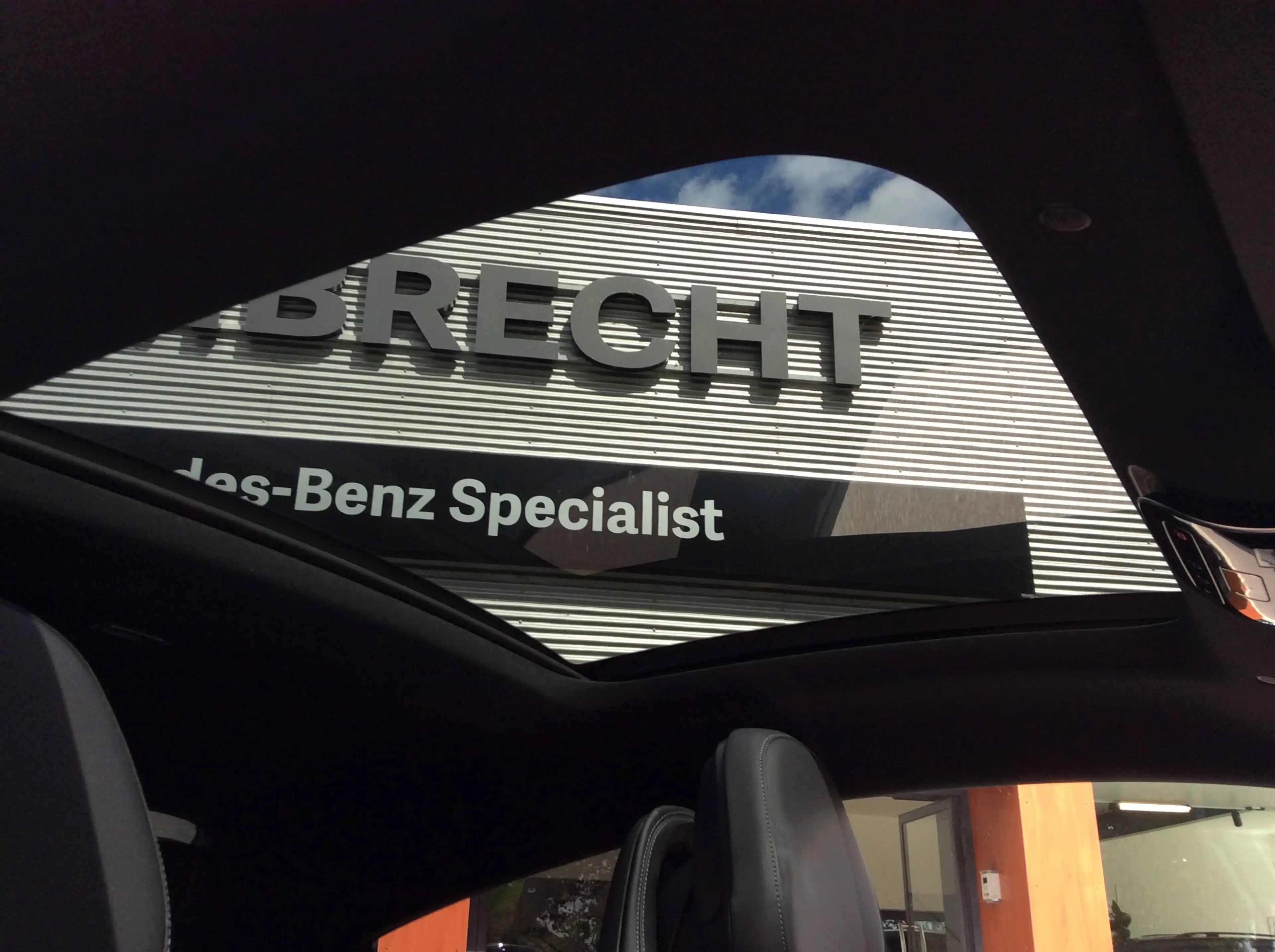 Mercedes-Benz CLE 200 Coupé AMG Line * Pano * 360° camera * Head-up * Apple carplay * Android auto * Distronic — photo 12