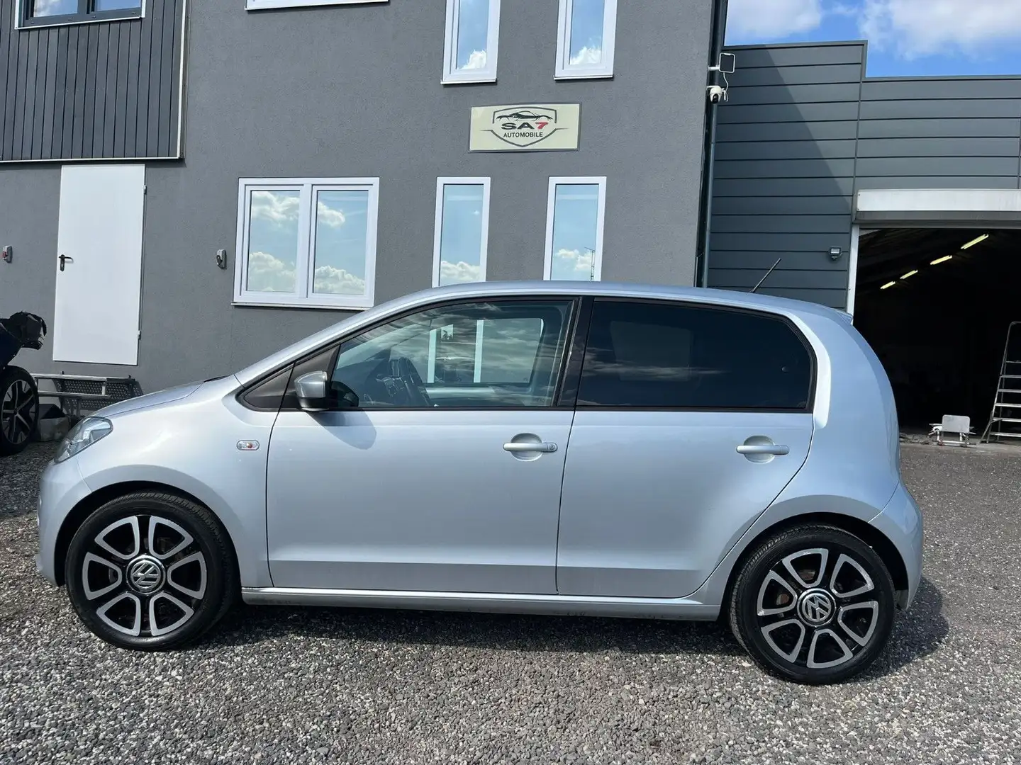 Volkswagen up! Highline! High Up!*TüvNeu*Automatik*Klima*SHZ Silber - 1