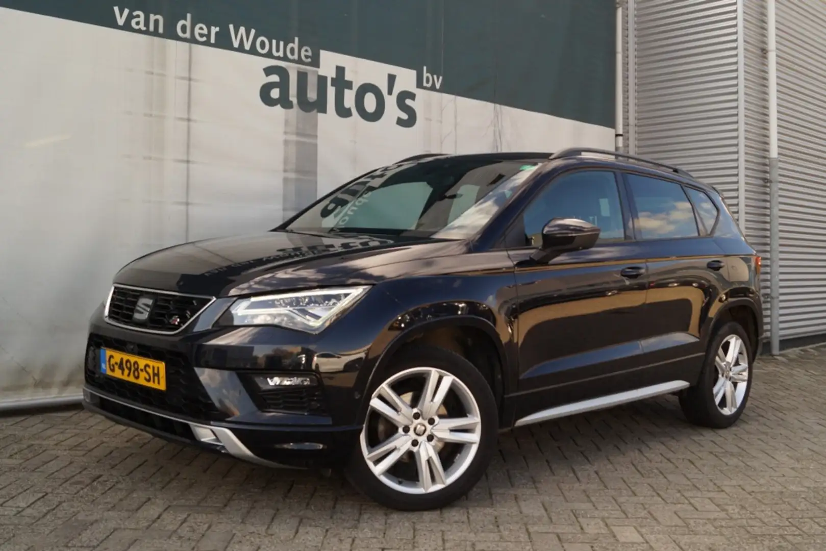 SEAT Ateca 1.5 TSI 150pk FR Business Intense -LED-BEATS-DIGI- Zwart - 2
