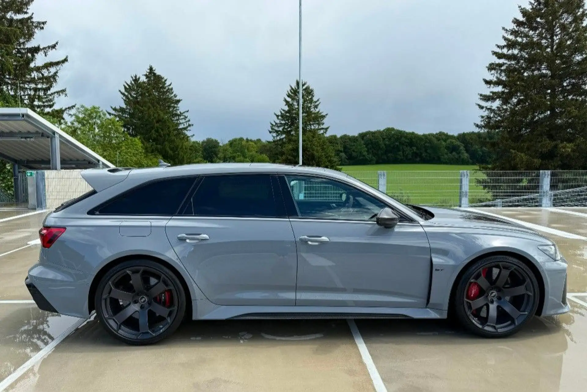 아우디 RS6 4.0 TFSI 2025 회색 사진 6