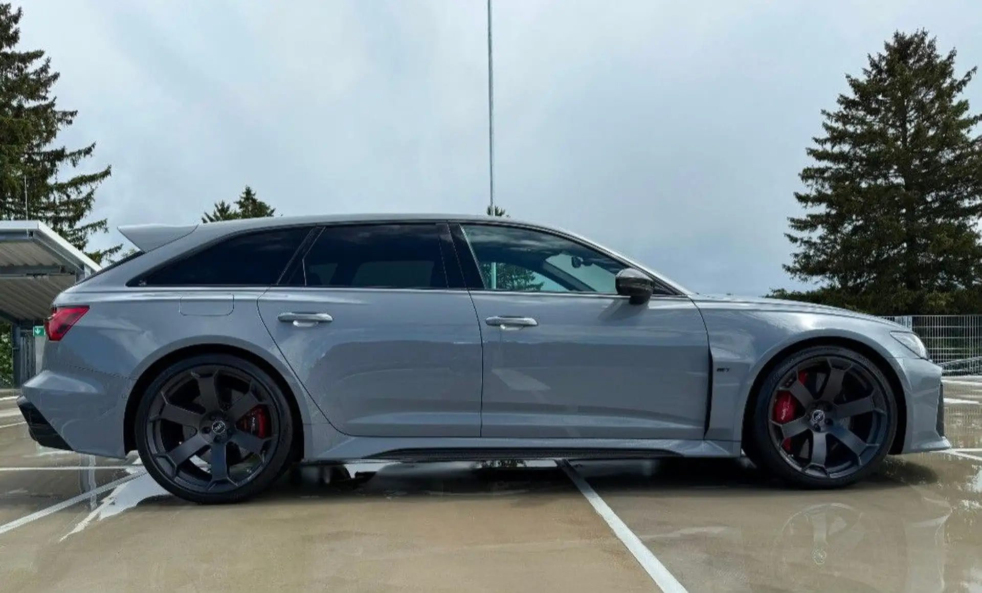 아우디 RS6 4.0 TFSI 2025 회색 사진 4