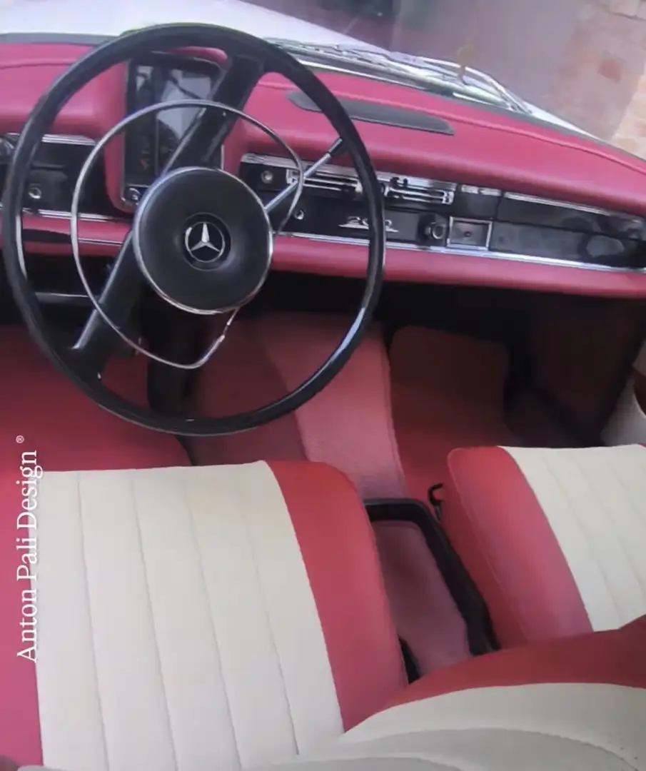 Mercedes-Benz CE 200 - 1