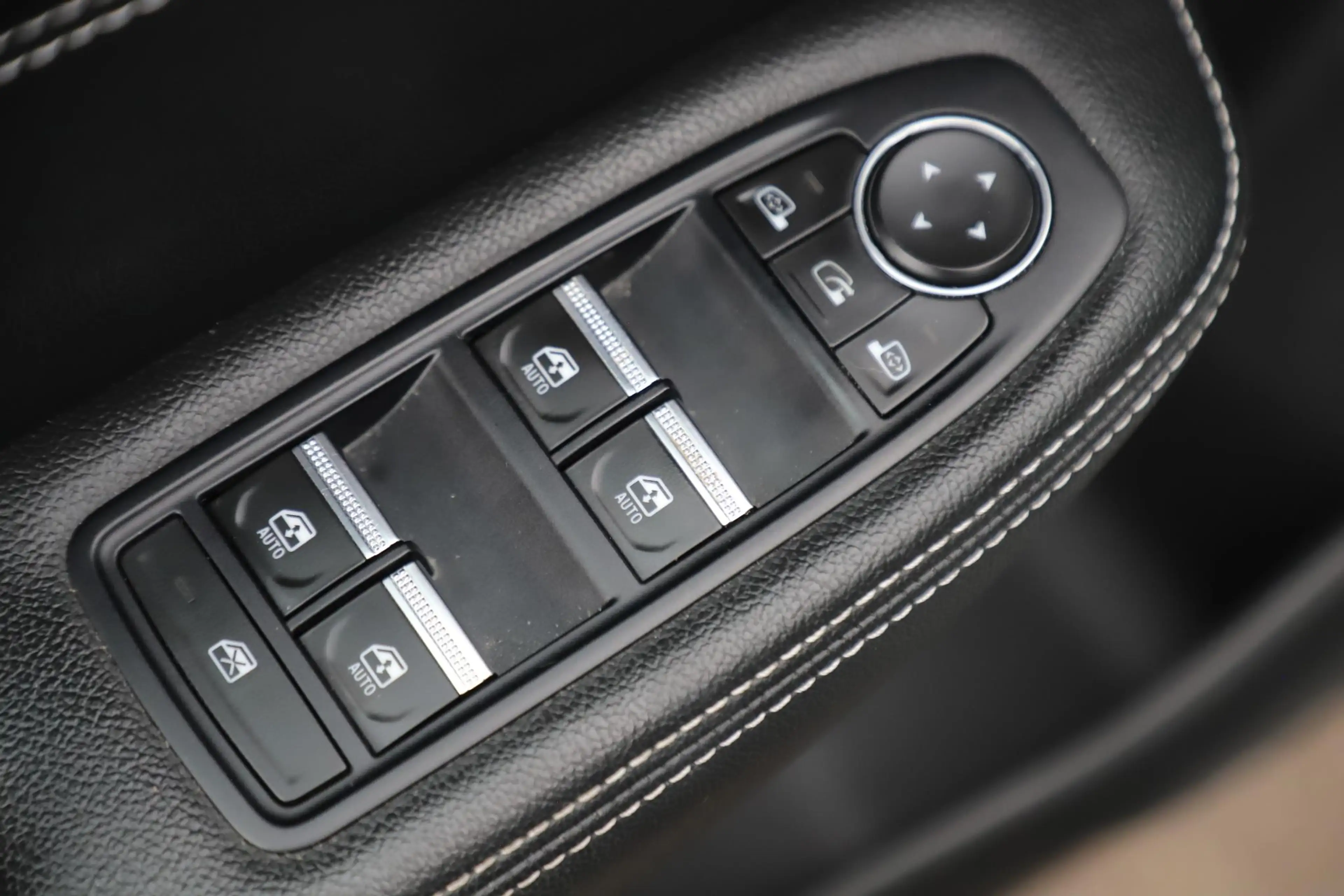 Renault Arkana 1.6 E-Tech Hybrid 145 Intens Automaat Bodykit Lede — photo 12