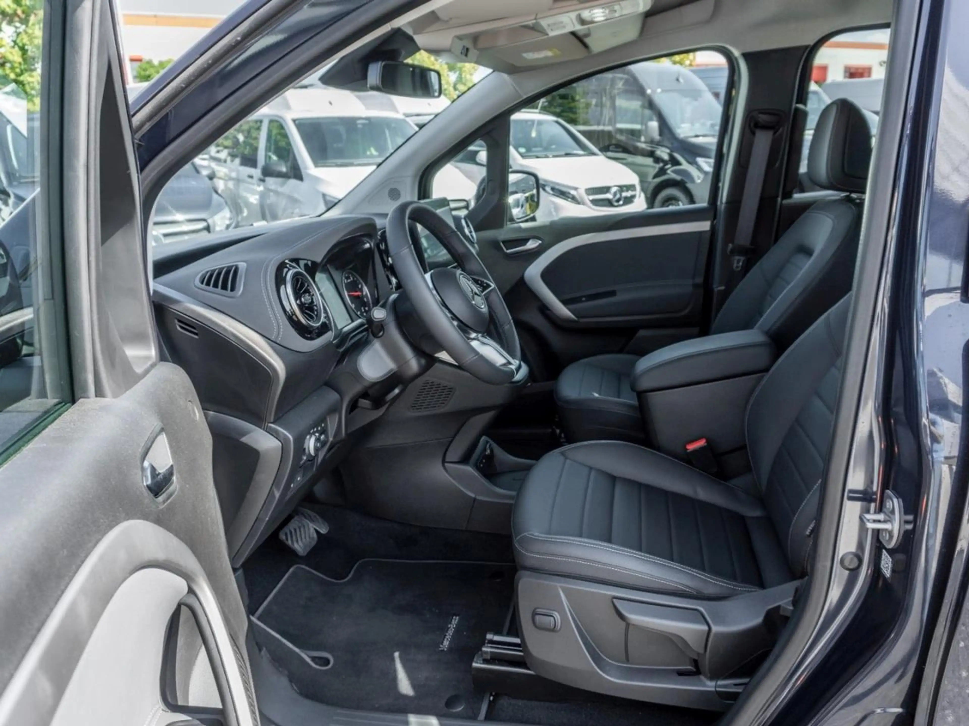 Mercedes-Benz T-Class T 180 d Standard Progressive Navi Kamera AHK — photo 7